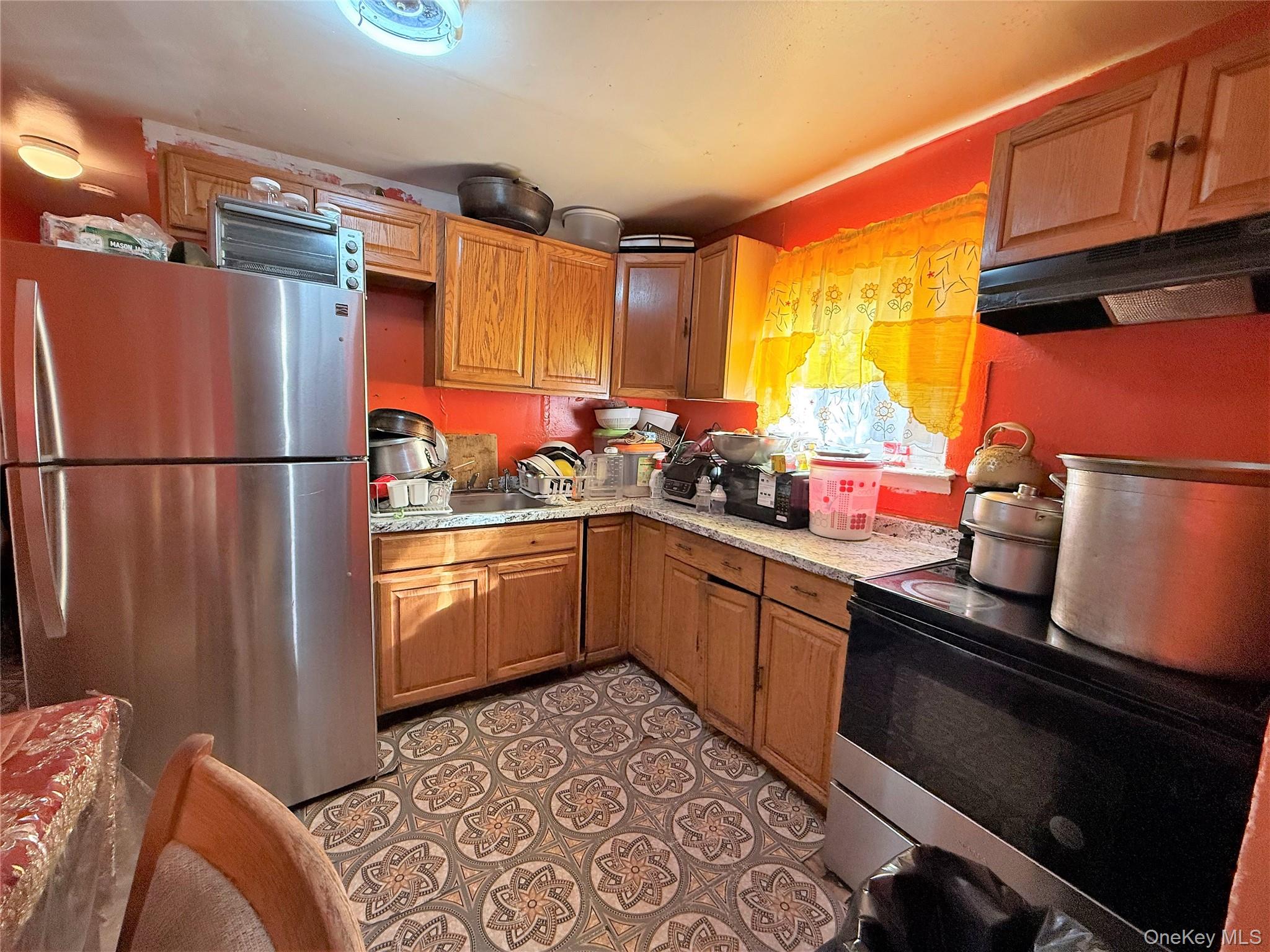 #3 photo, 3840 Linden Place, नासाउ काउंटी Hempstead , NY 11550