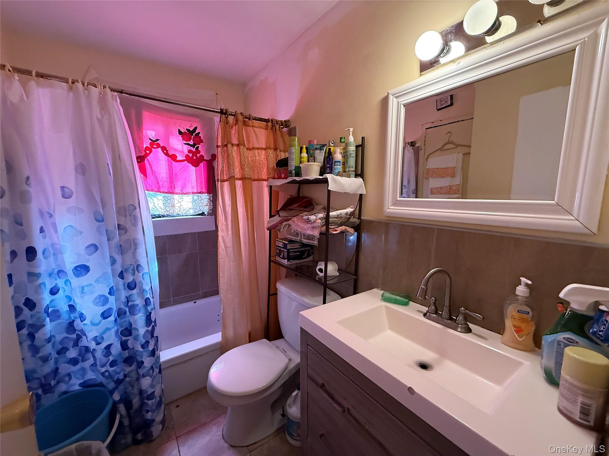 #4 photo, 3840 Linden Place, नासाउ काउंटी Hempstead , NY 11550