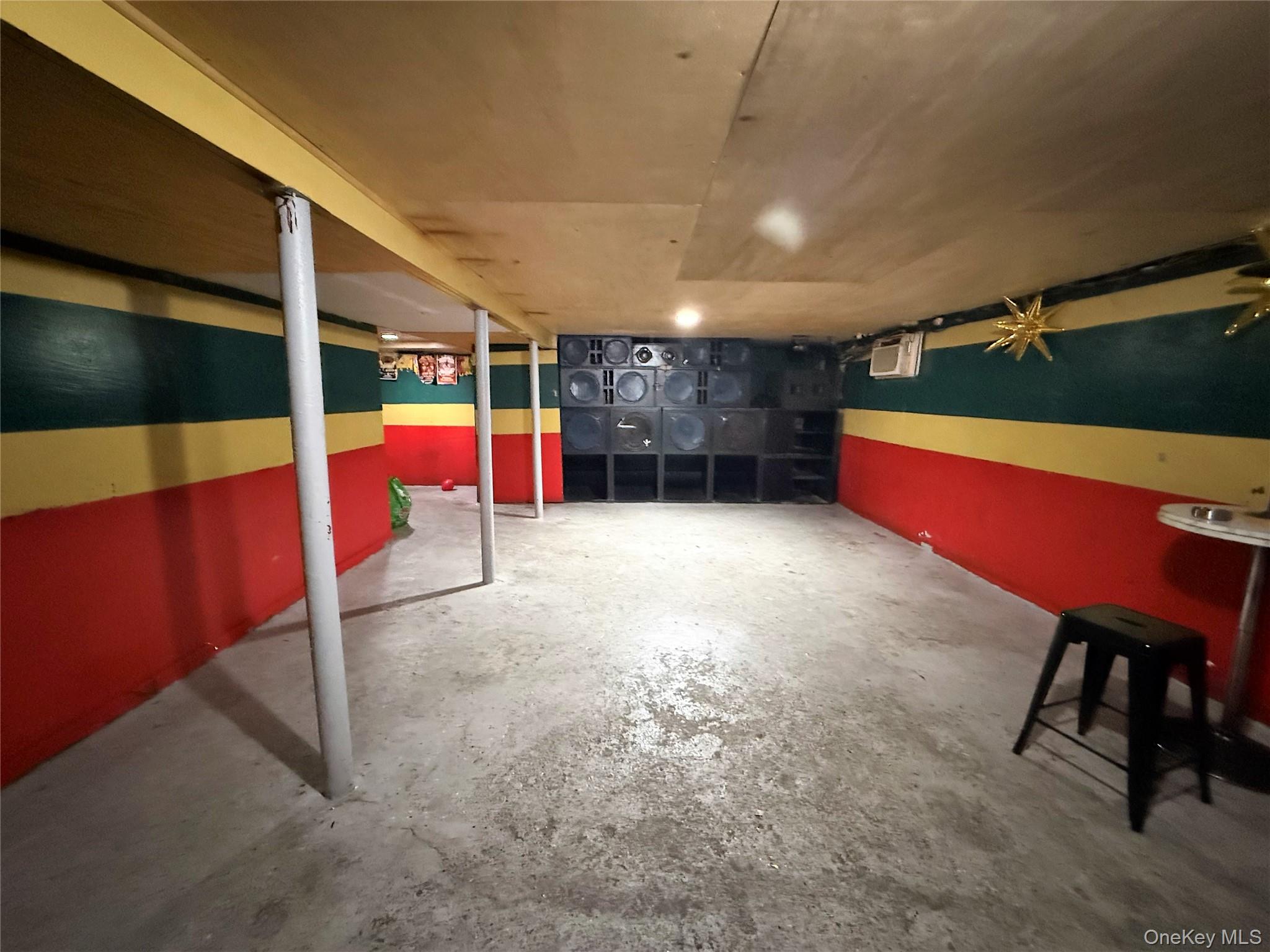 #8 photo, 3840 Linden Place, नासाउ काउंटी Hempstead , NY 11550