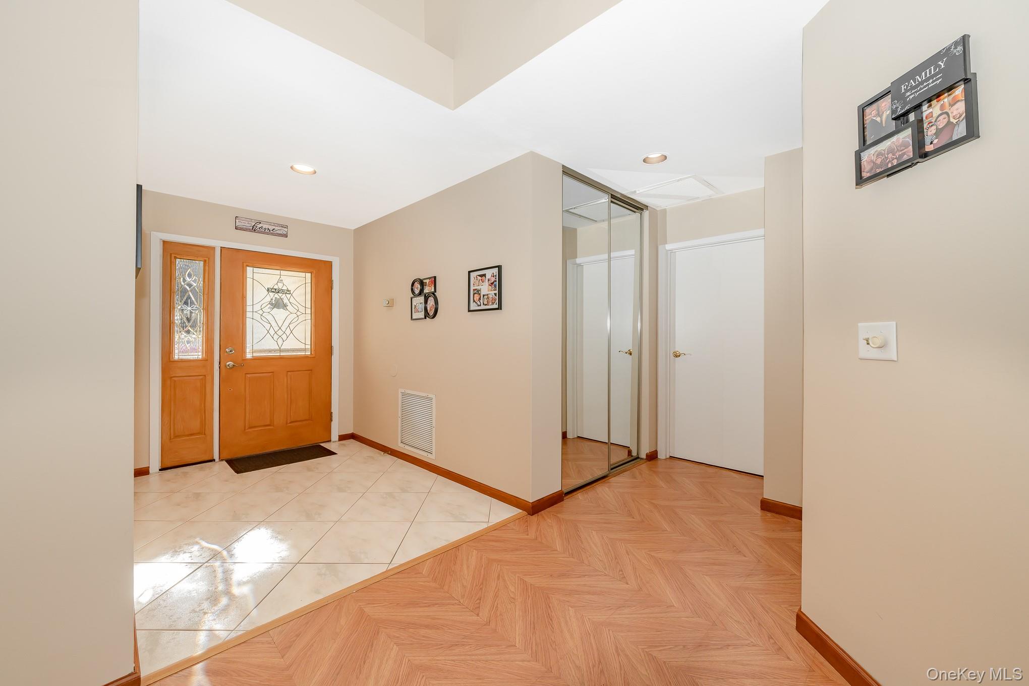 #15 photo, 19 Saddlebrook Court, Middle Island , NY 11953