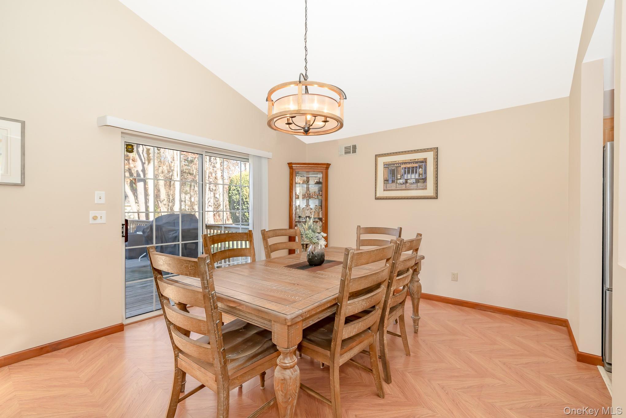 #17 photo, 19 Saddlebrook Court, Middle Island , NY 11953