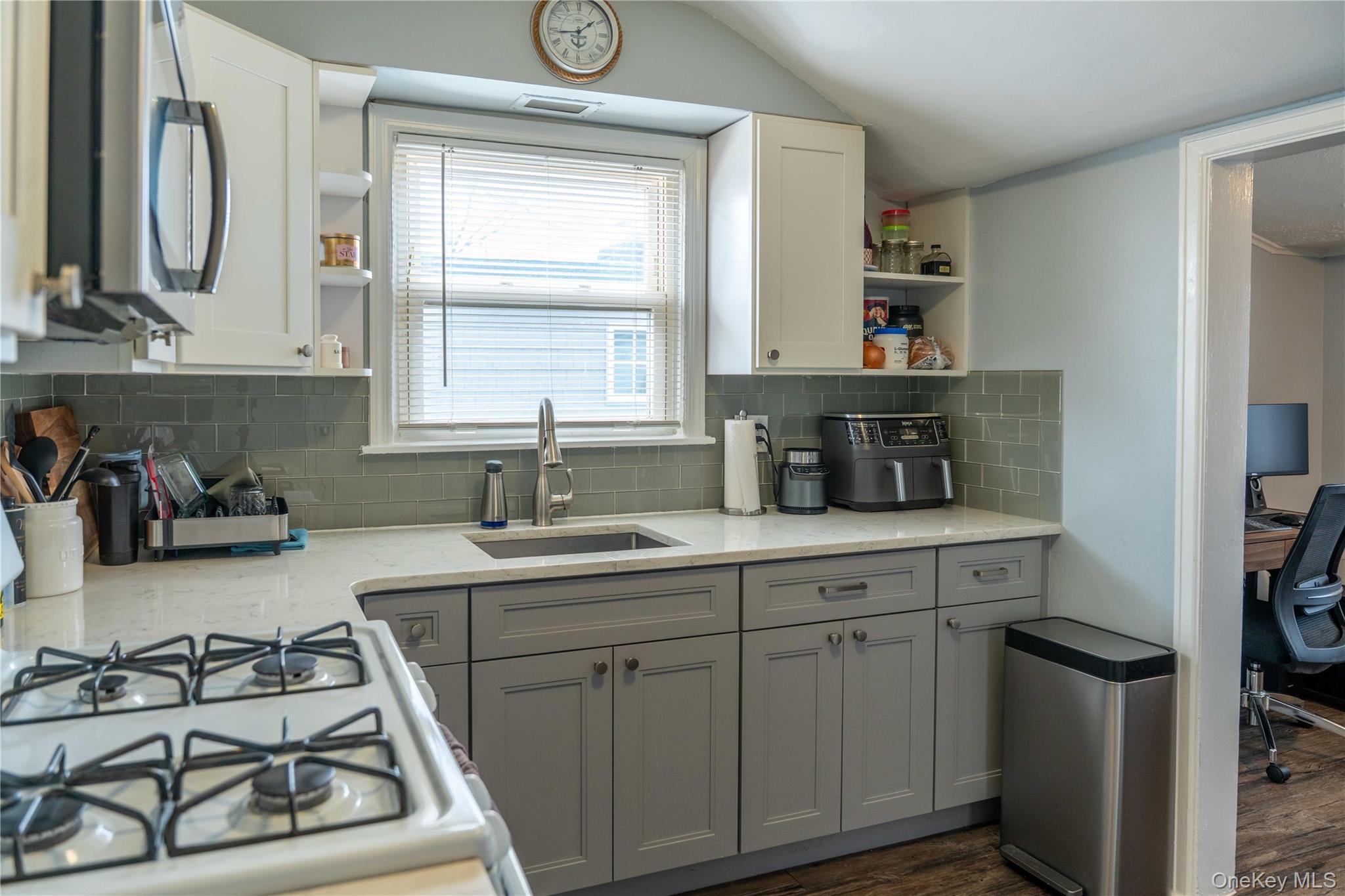 #20 photo, 202 Emerson Place, 长岛 Valley Stream , NY 11580