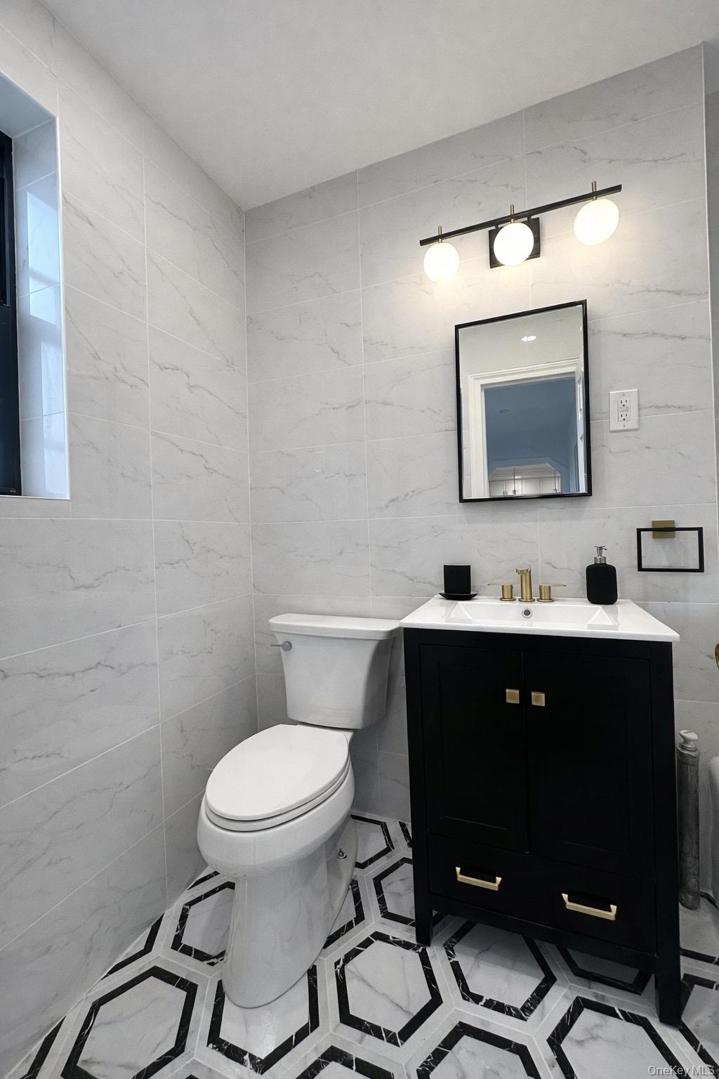 #11 photo, 4810 Boston Post Road, Pelham , NY 10803