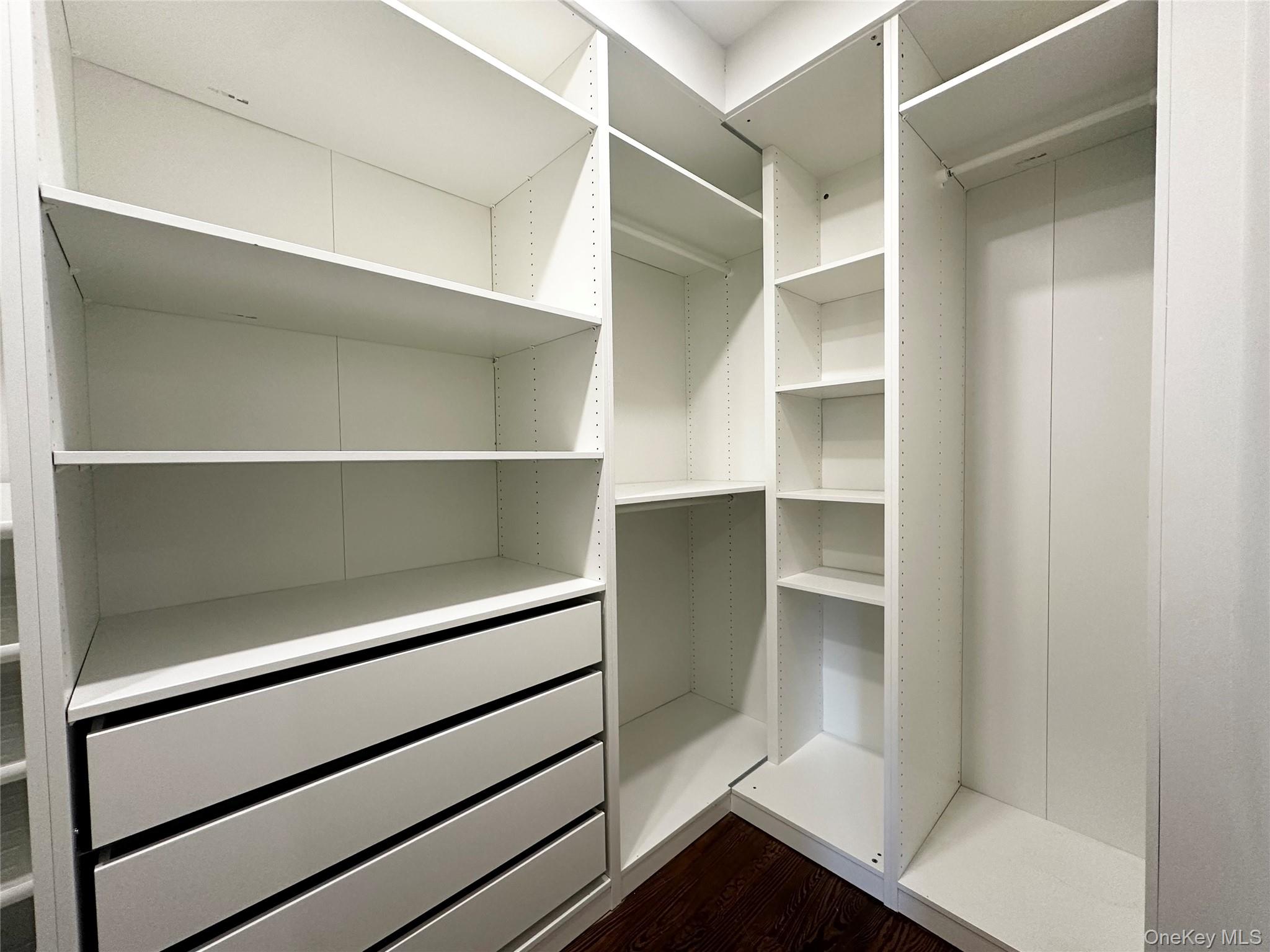 #14 photo, 4810 Boston Post Road, Pelham , NY 10803