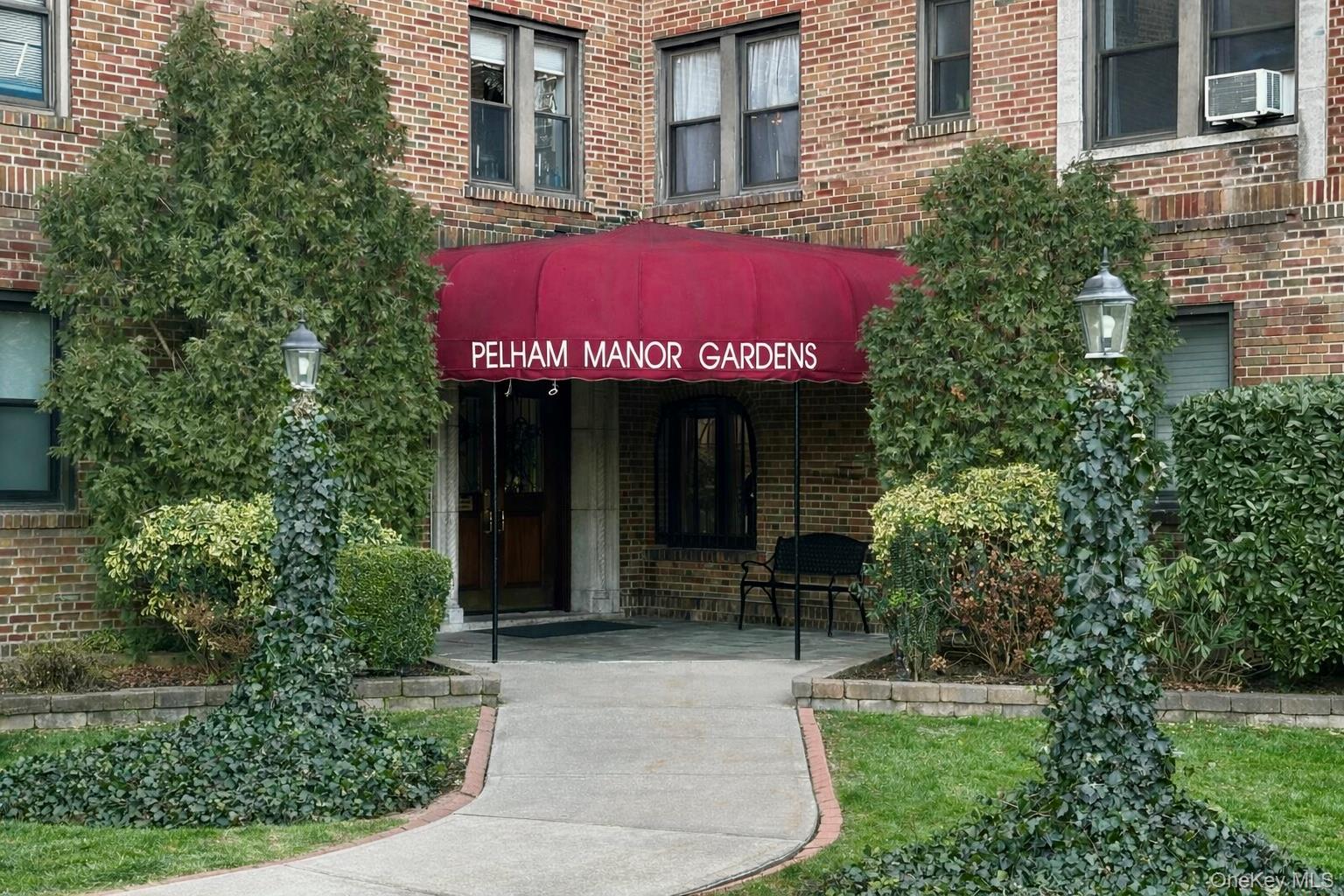 #20 photo, 4810 Boston Post Road, Pelham , NY 10803