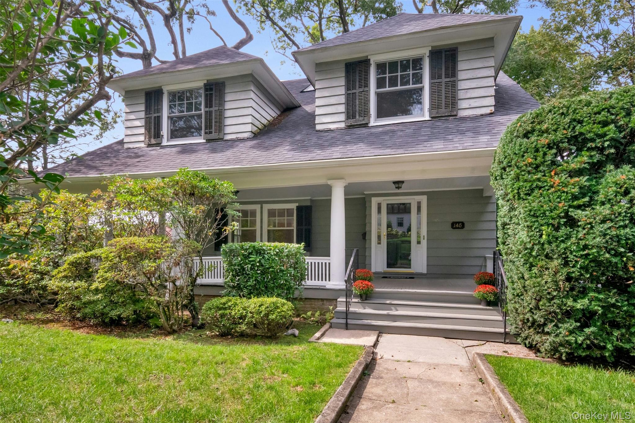 #1 photo, 145 Cliff Avenue, Pelham , NY 10803