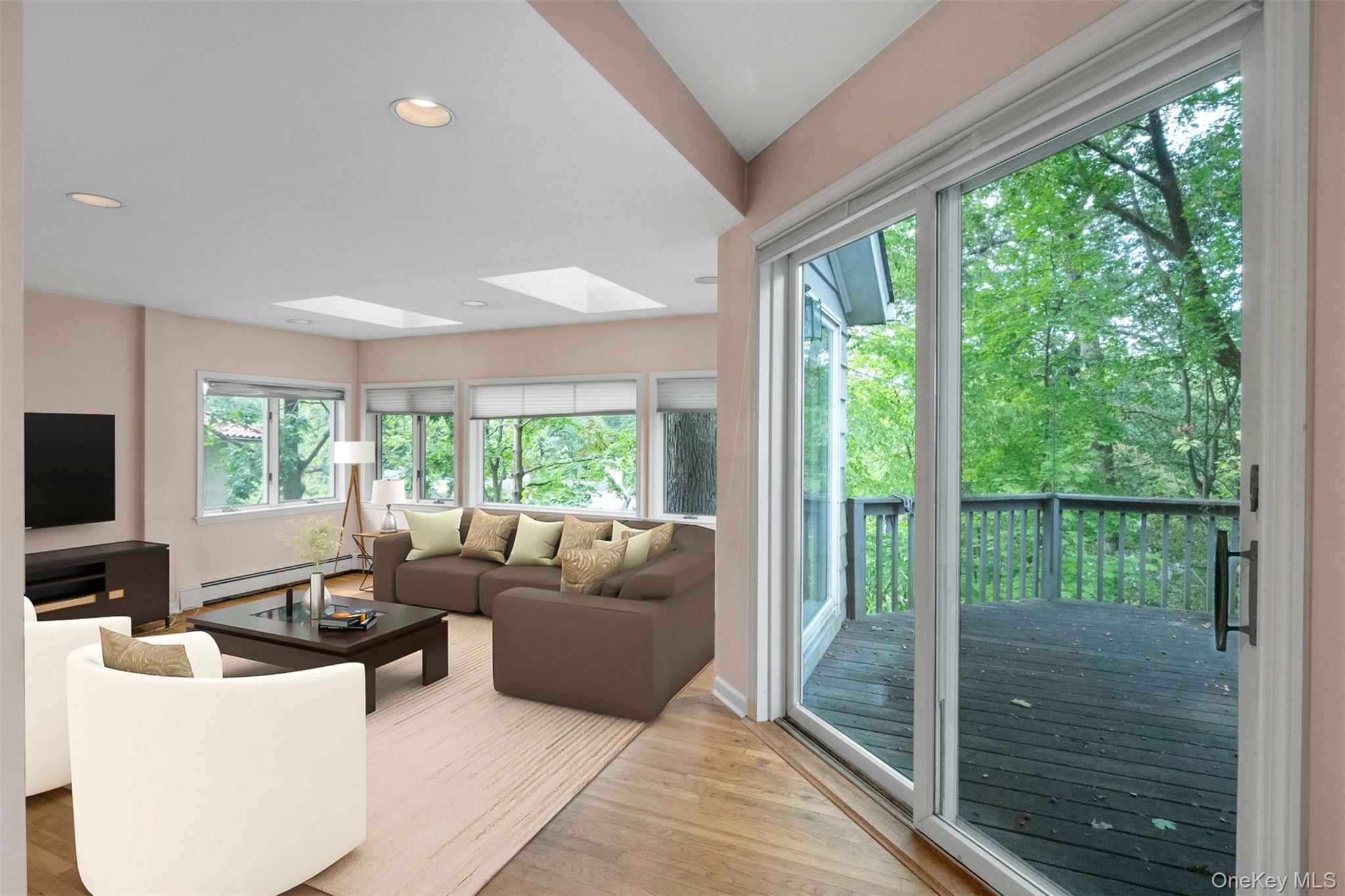 #9 photo, 145 Cliff Avenue, Pelham , NY 10803