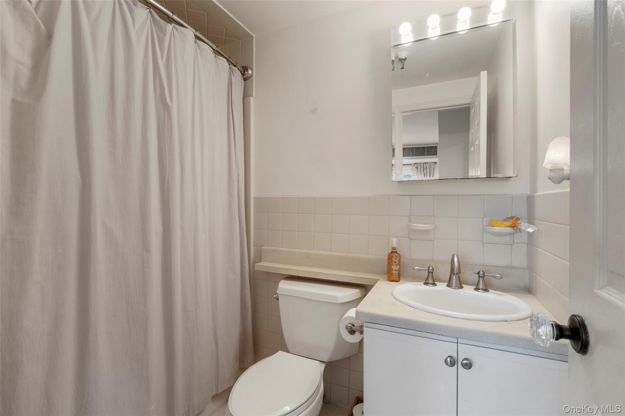 #15 photo, 501 N Barry Avenue, Mamaroneck , NY 10543