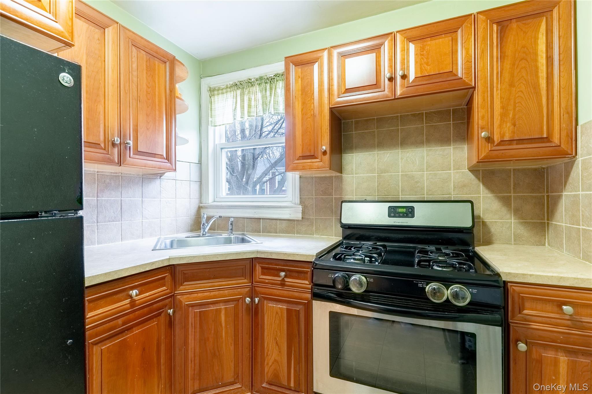 #10 photo, 135 Hilltop Acres, Yonkers , NY 10704