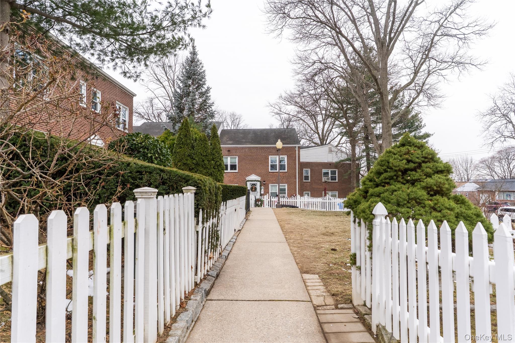 #3 photo, 135 Hilltop Acres, Yonkers , NY 10704