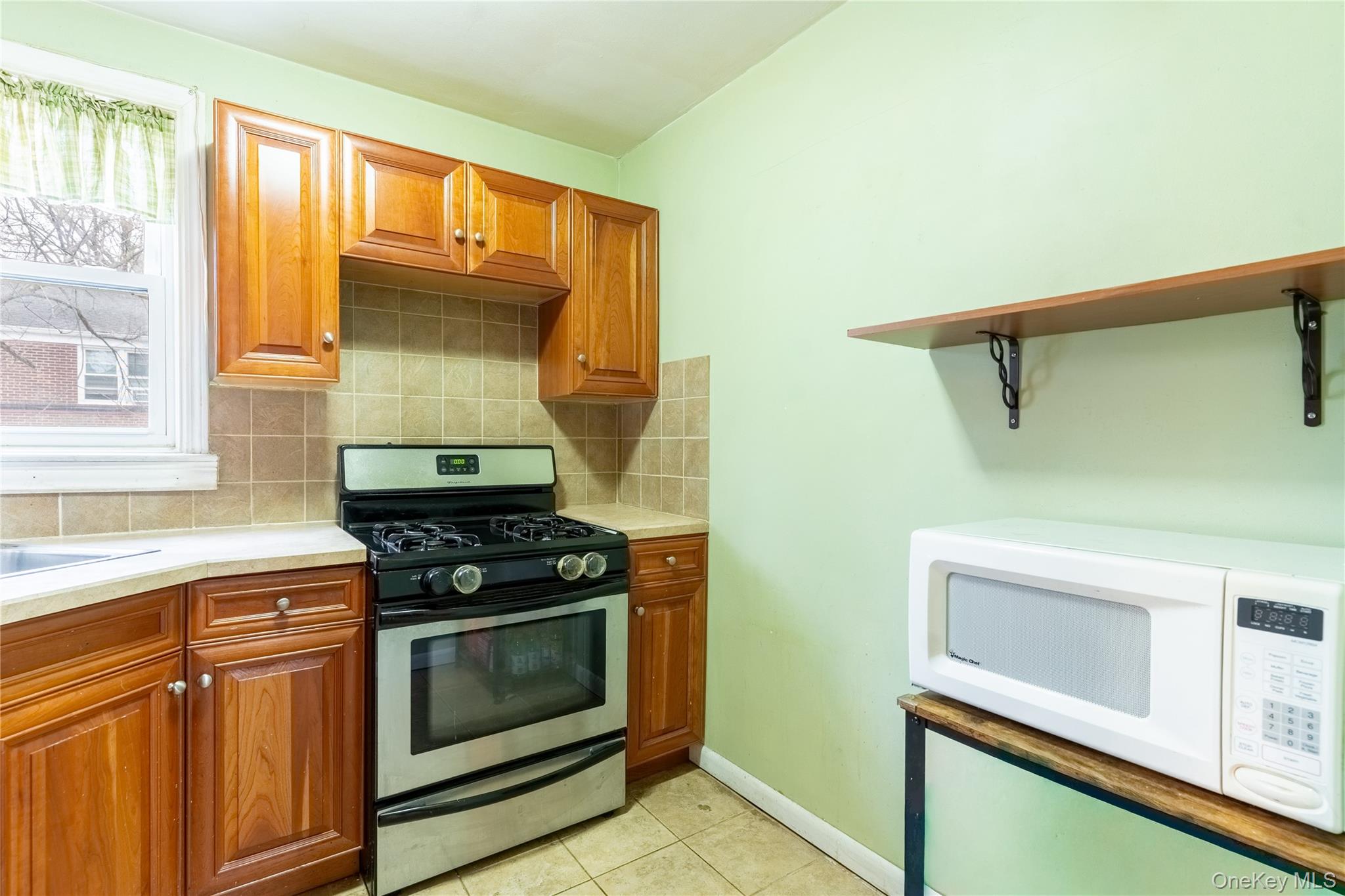 #9 photo, 135 Hilltop Acres, Yonkers , NY 10704