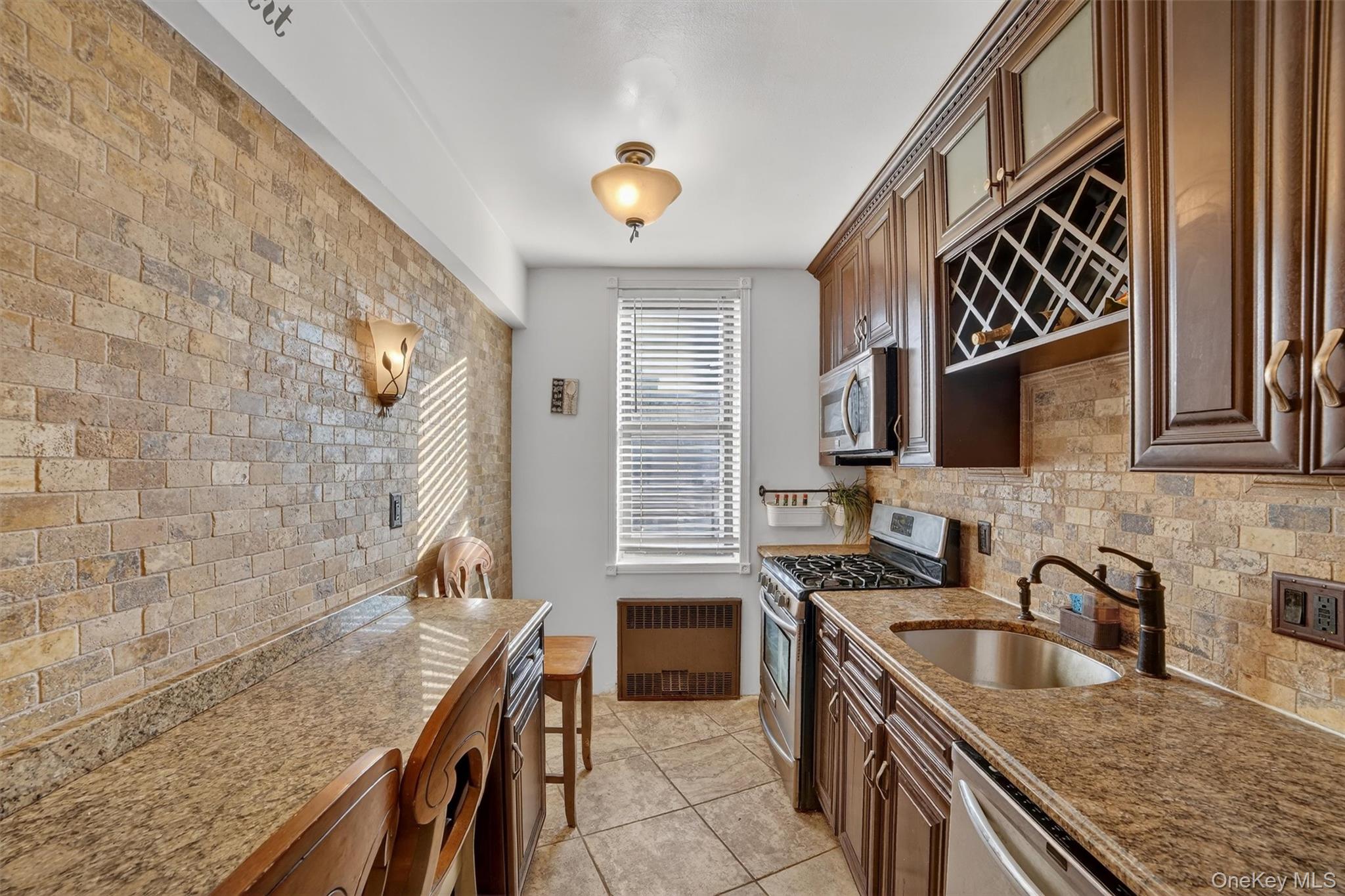 #11 photo, 3535 Kings College Place, ब्रोंक्स Bronx , NY 10467