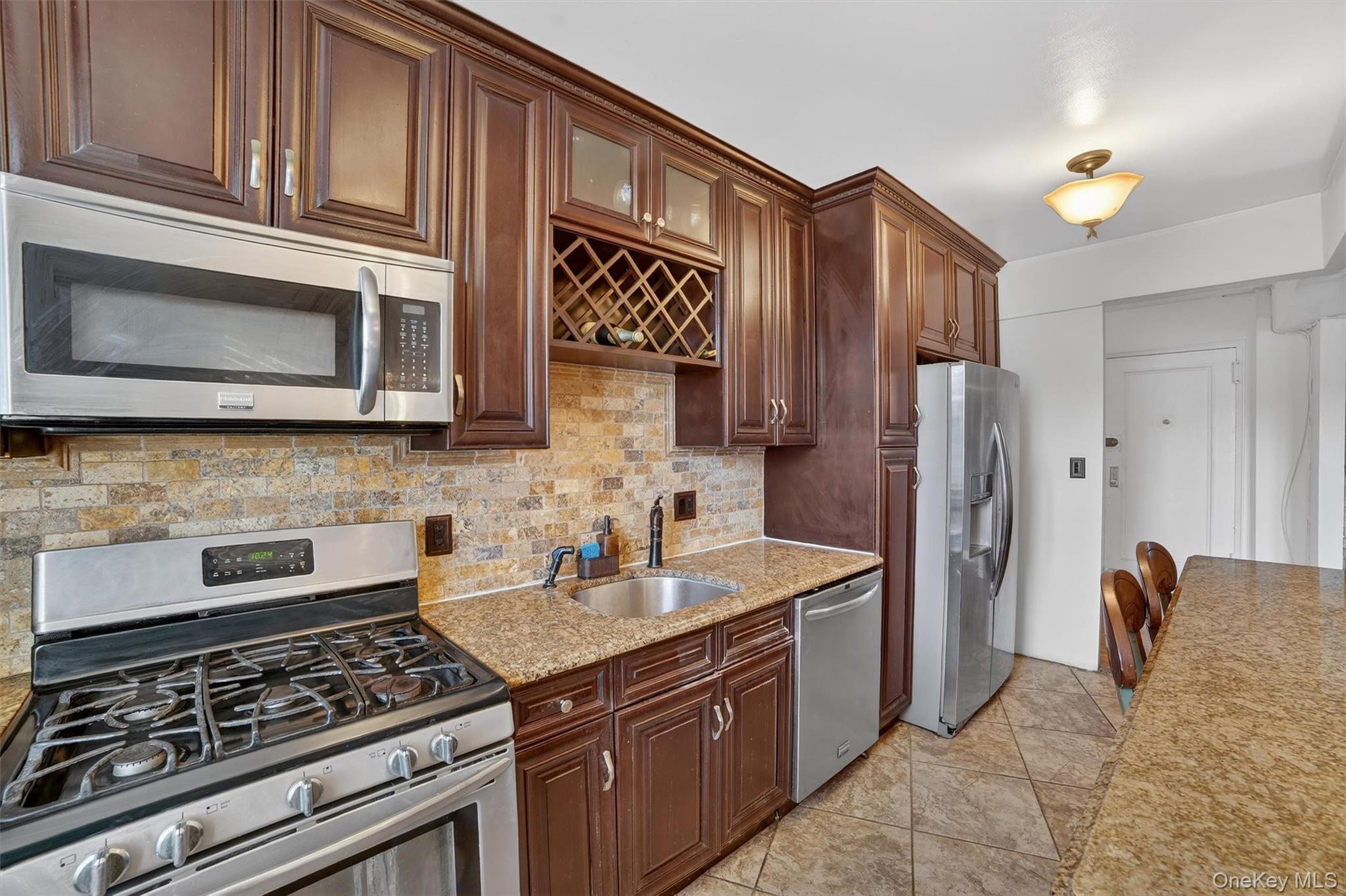 #13 photo, 3535 Kings College Place, ब्रोंक्स Bronx , NY 10467