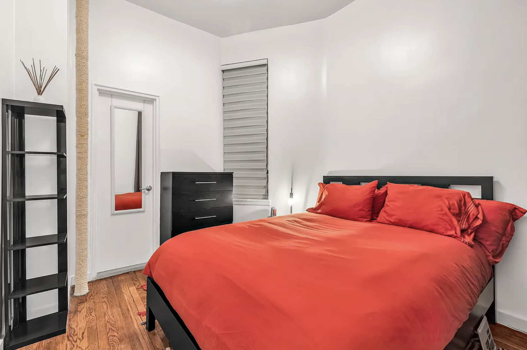 #7 photo, 424 E 77th Street, Upper East Side , NY 10075