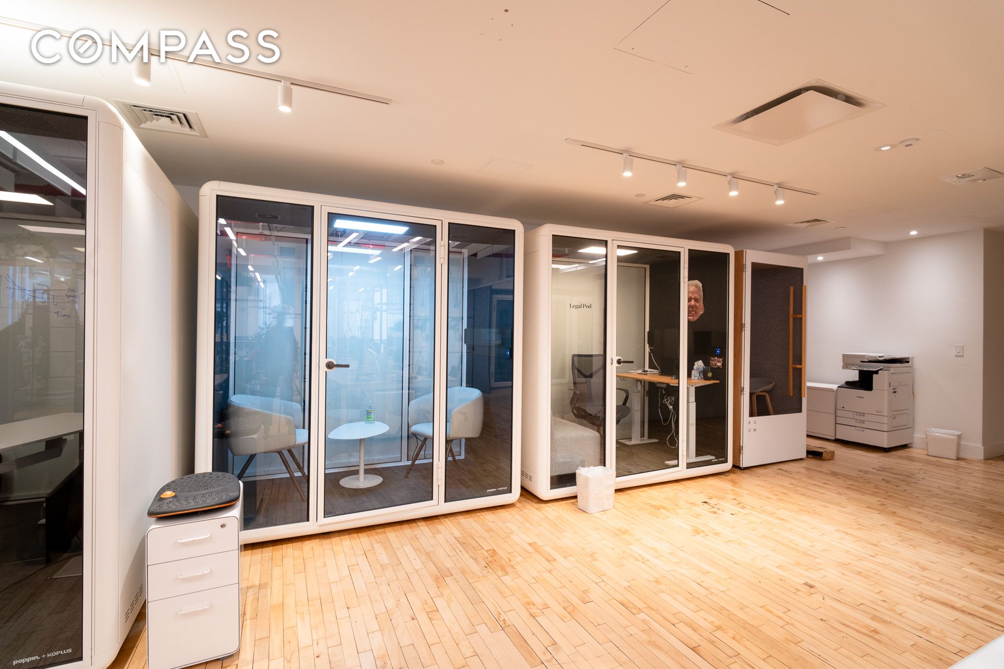 #10 photo, 85 5th Avenue, Flatiron , NY 10003