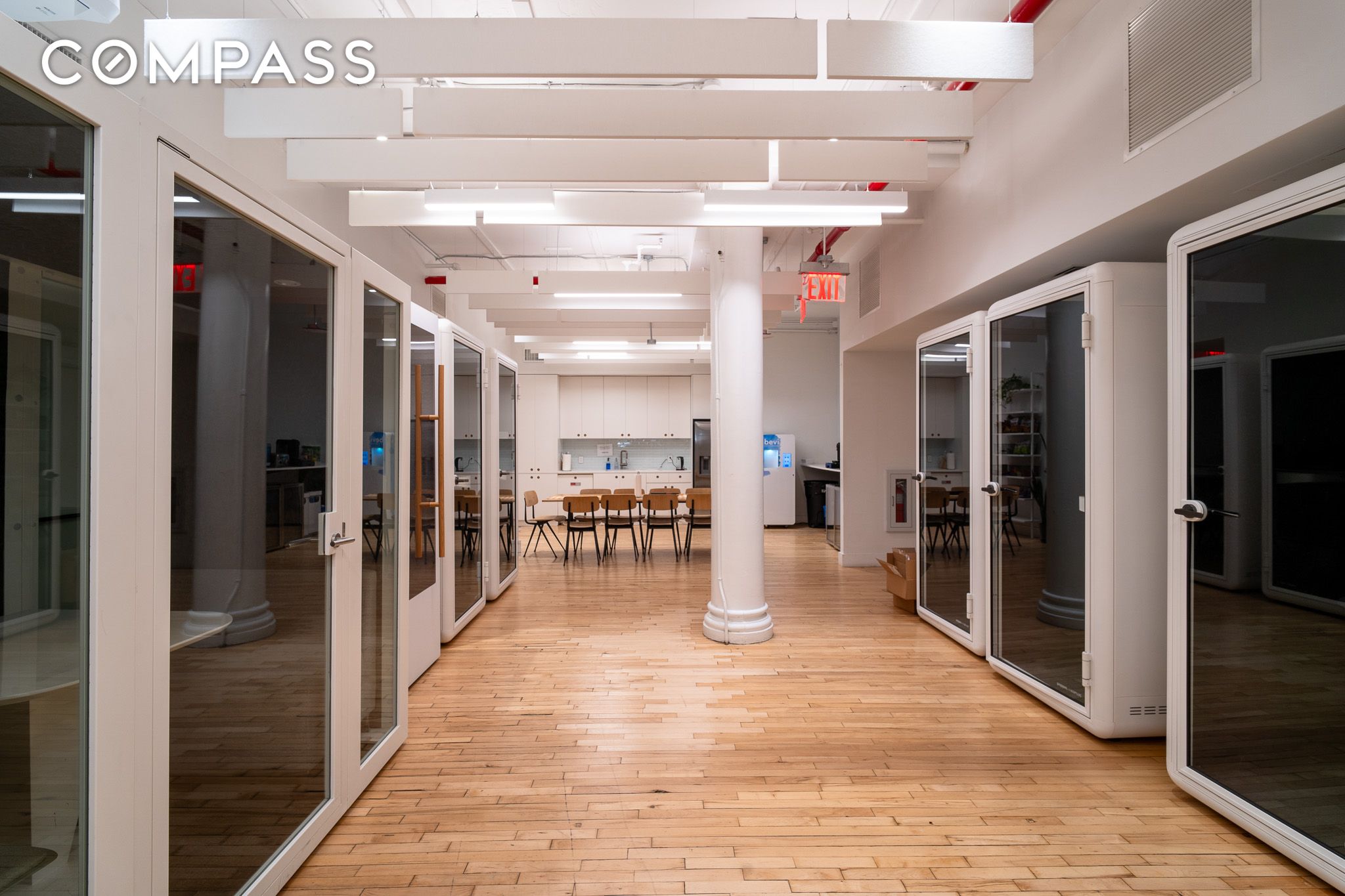 #9 photo, 85 5th Avenue, Flatiron , NY 10003