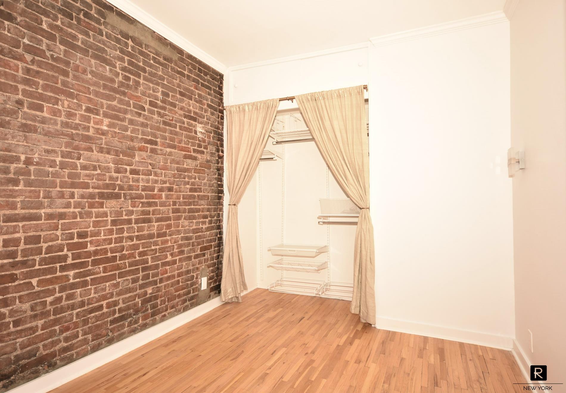 #5 photo, 207 E 21st Street, 맨해튼 Gramercy Park , NY 10010