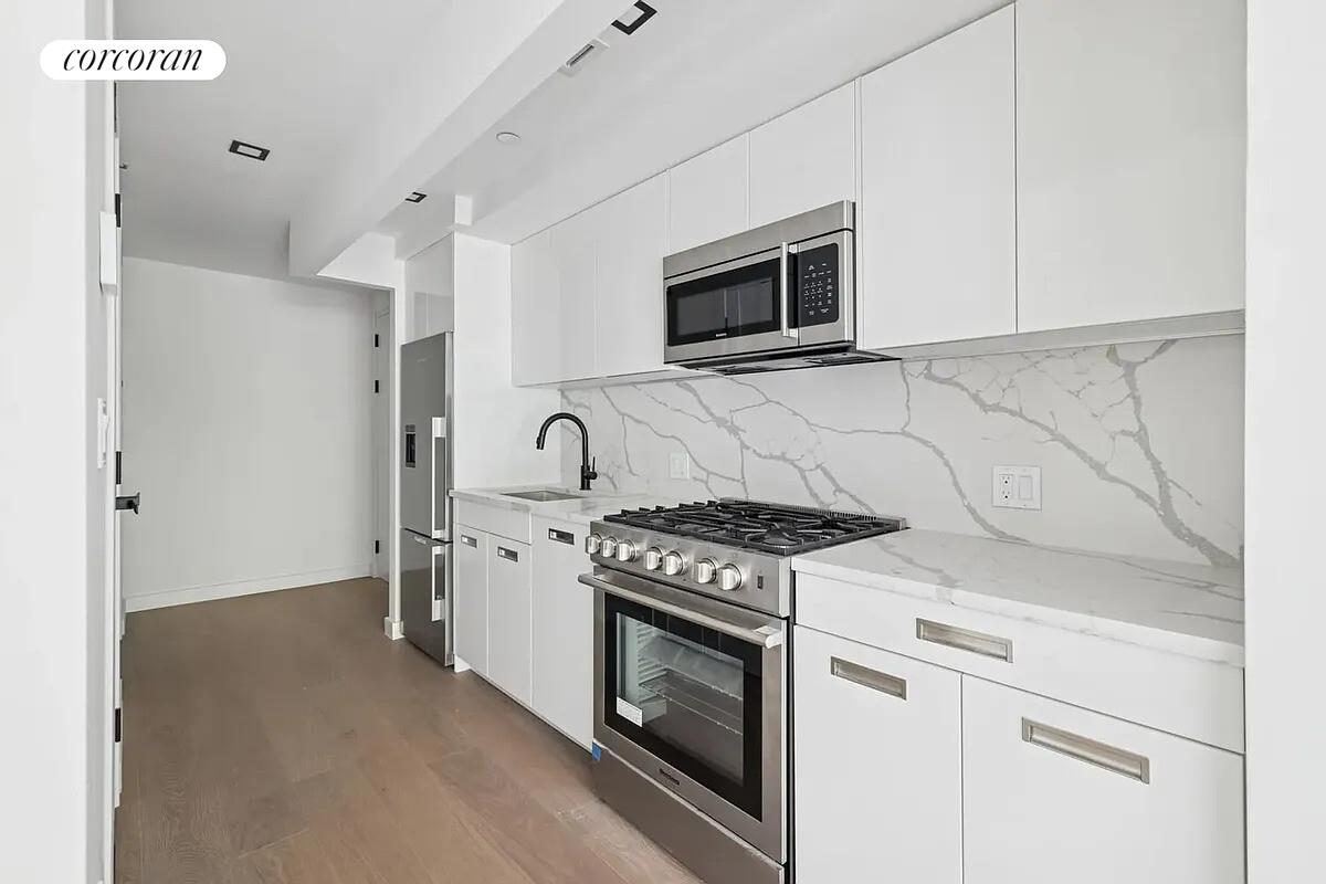 #3 photo, 428 E 9TH Street, Kensington , NY 11218