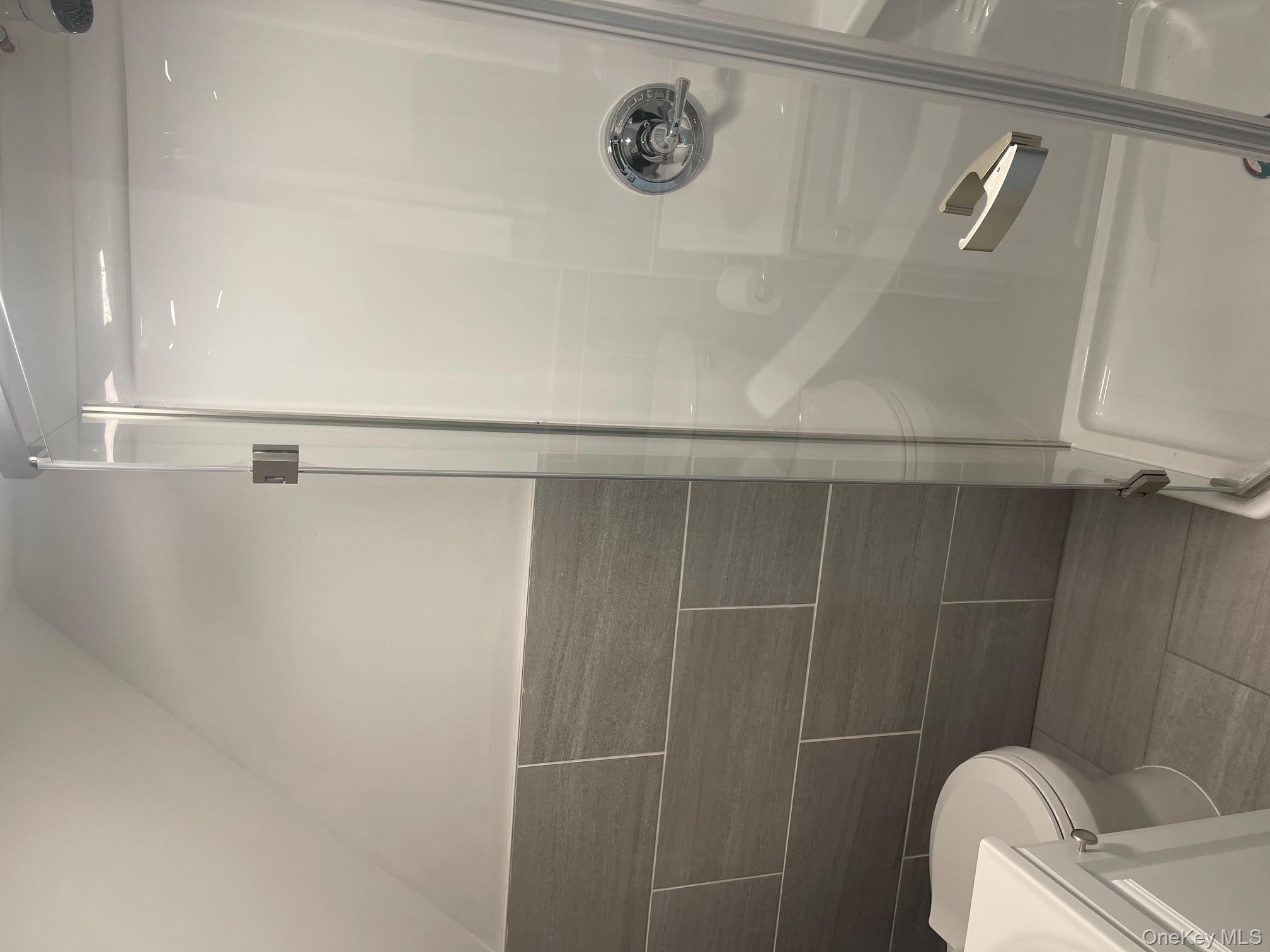 #15 photo, 64-33 184th Street, Fresh Meadows , NY 11365