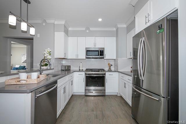 #5 photo, 75 Circle Drive, Central Islip , NY 11722