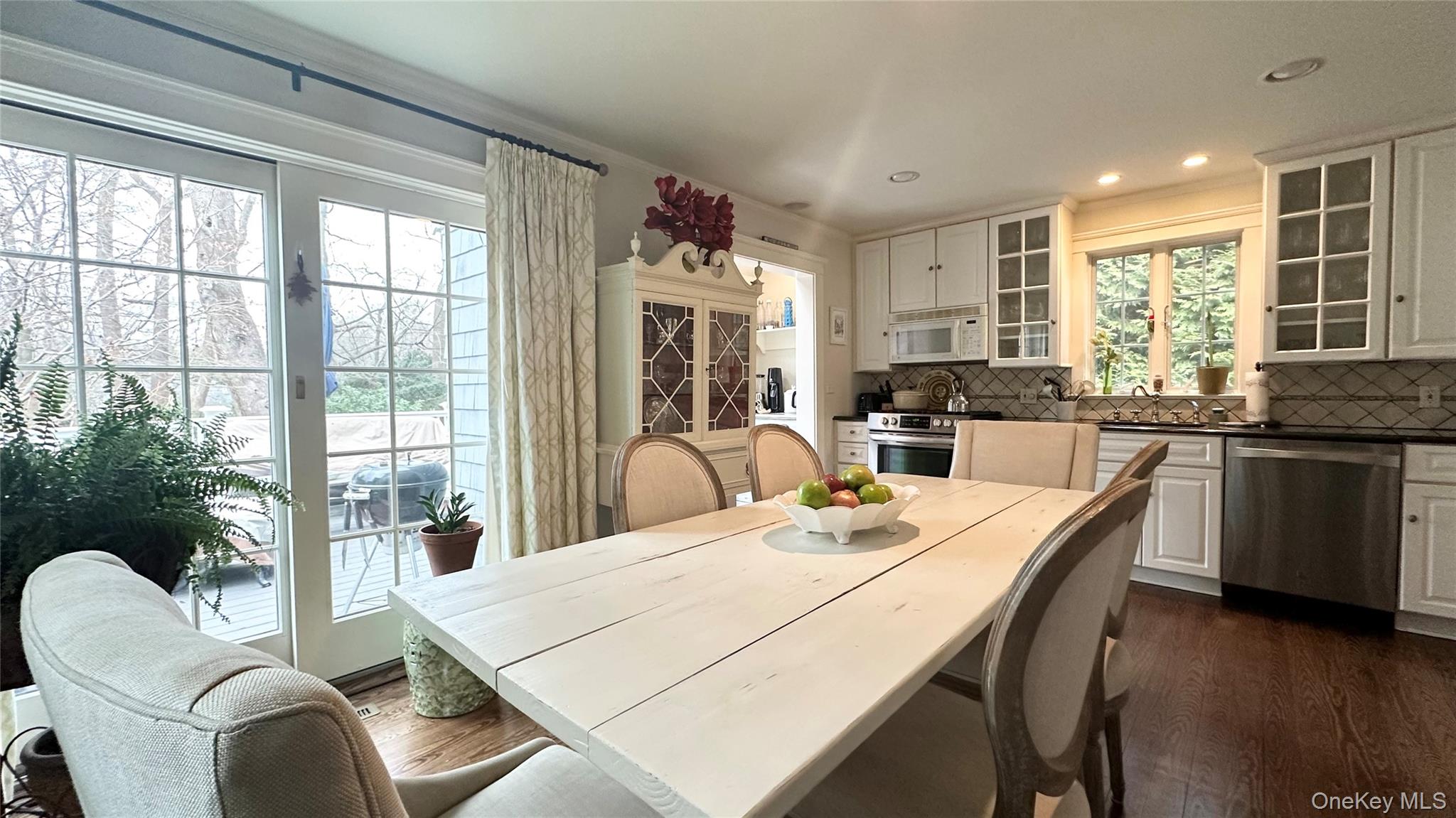 #6 photo, 35 High Street, Locust Valley , NY 11560