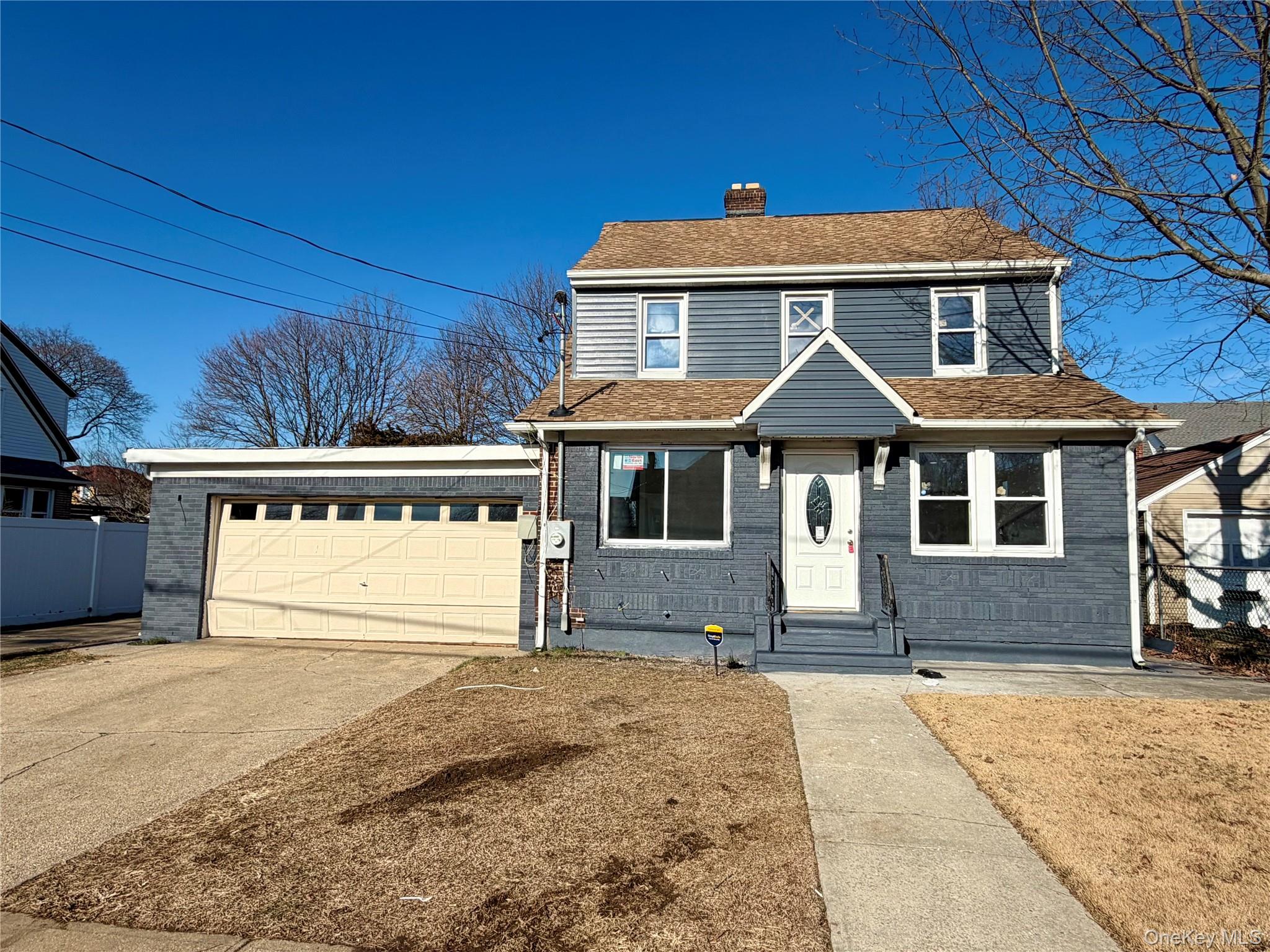 #1 photo, 39 Acacia Avenue, Hempstead , NY 11550