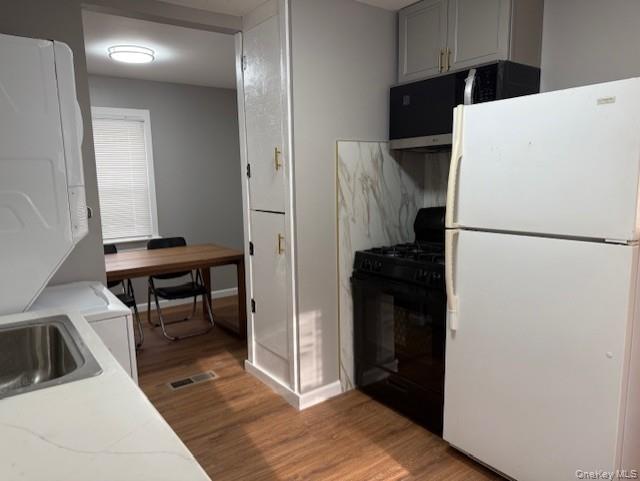 #5 photo, 12 Admiral Street, Port Jefferson Station , NY 11776