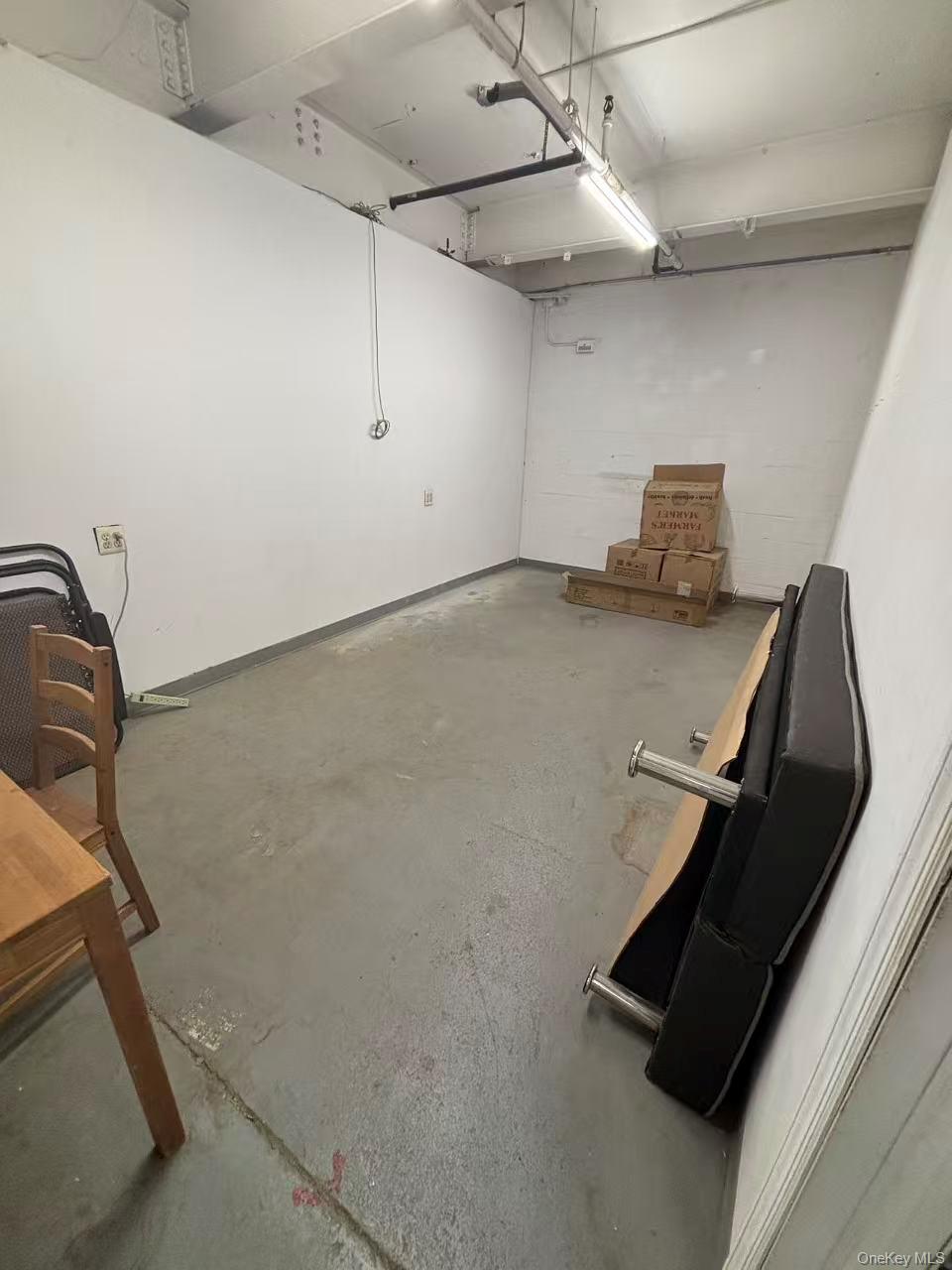 #12 photo, 11615 15th Avenue, 뉴욕퀸즈 College Point , NY 11356