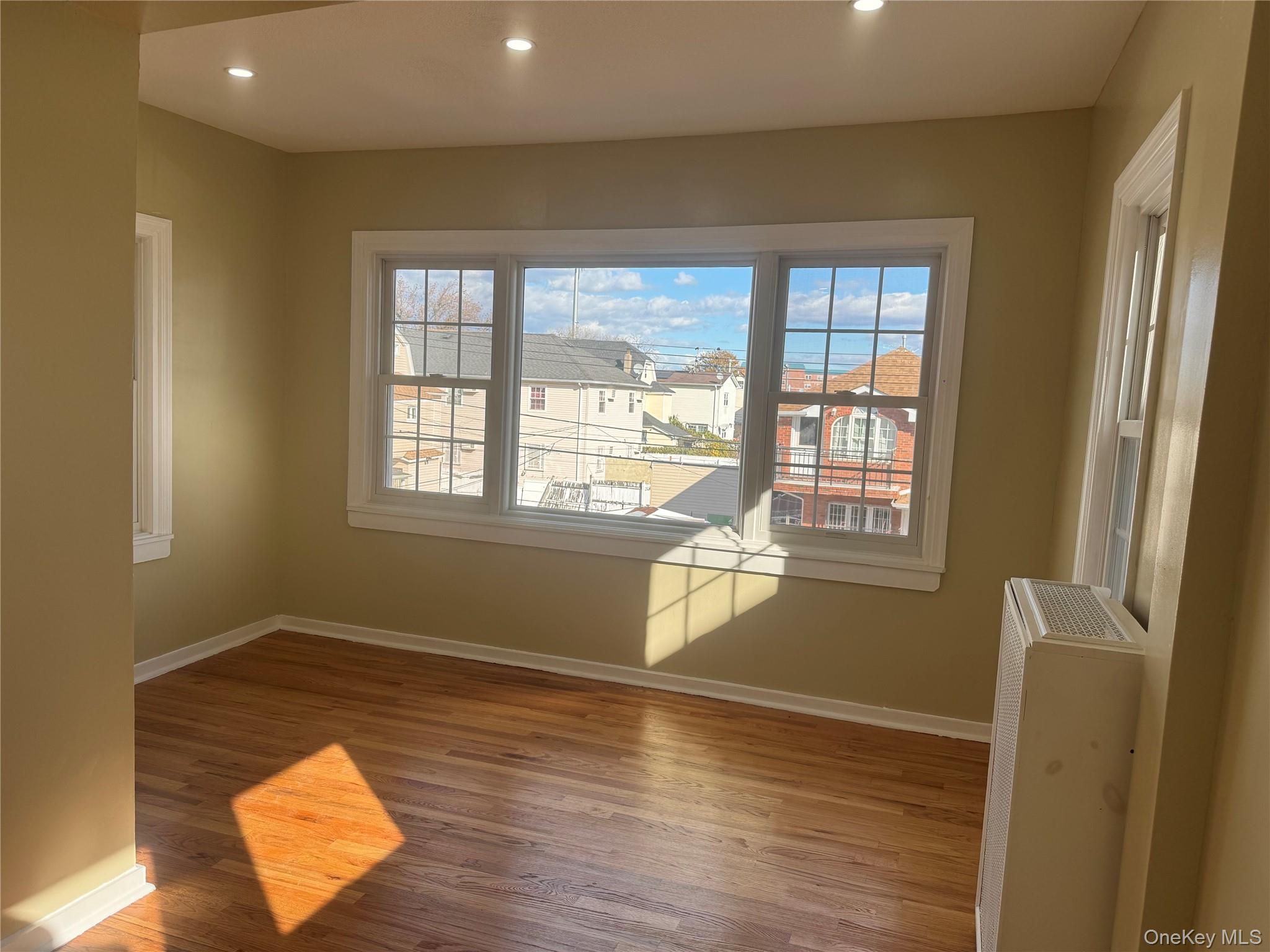 #4 photo, 10712 164th Street, Jamaica , NY 11433