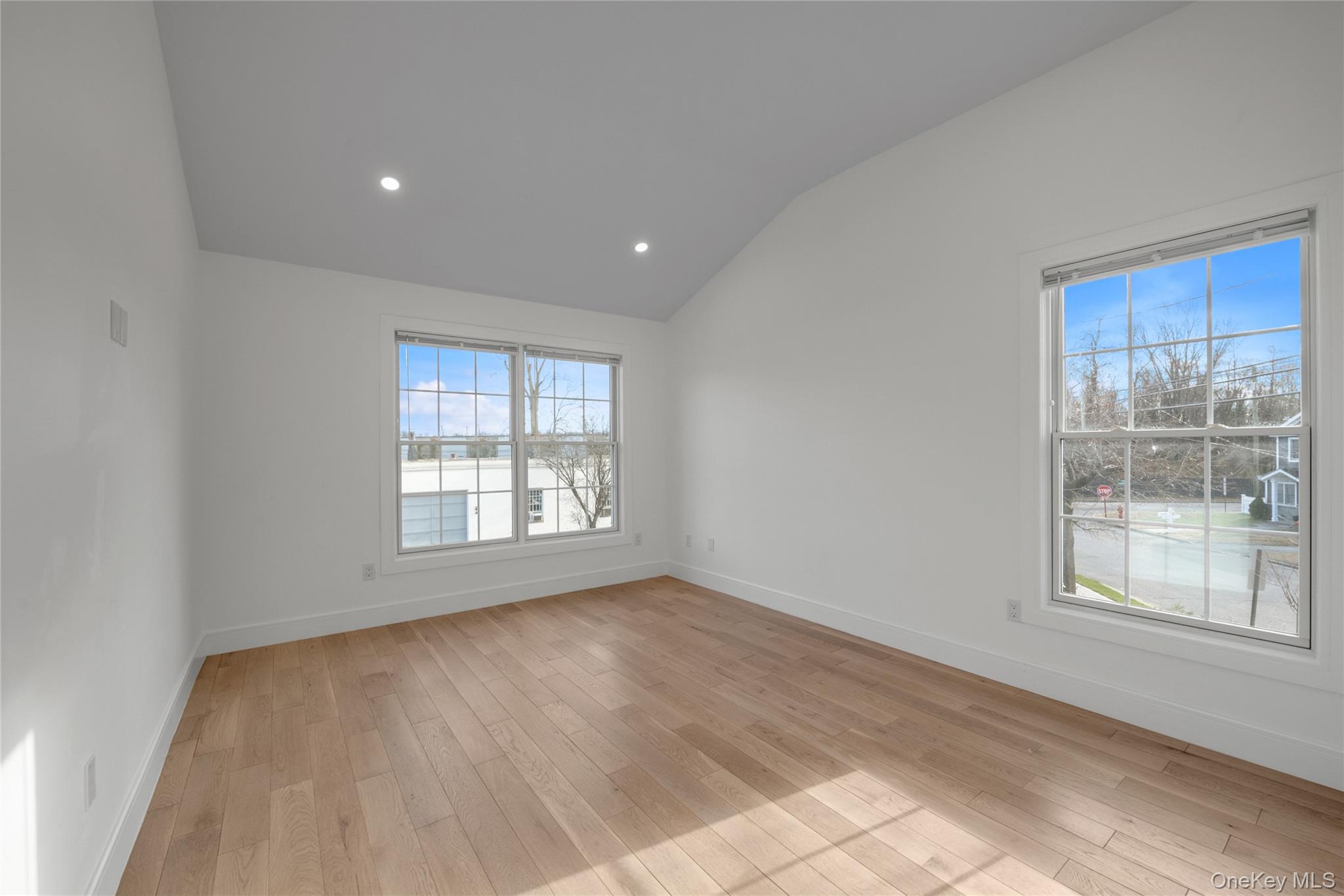 #14 photo, One Manhasset Avenue, Port Washington , NY 11050