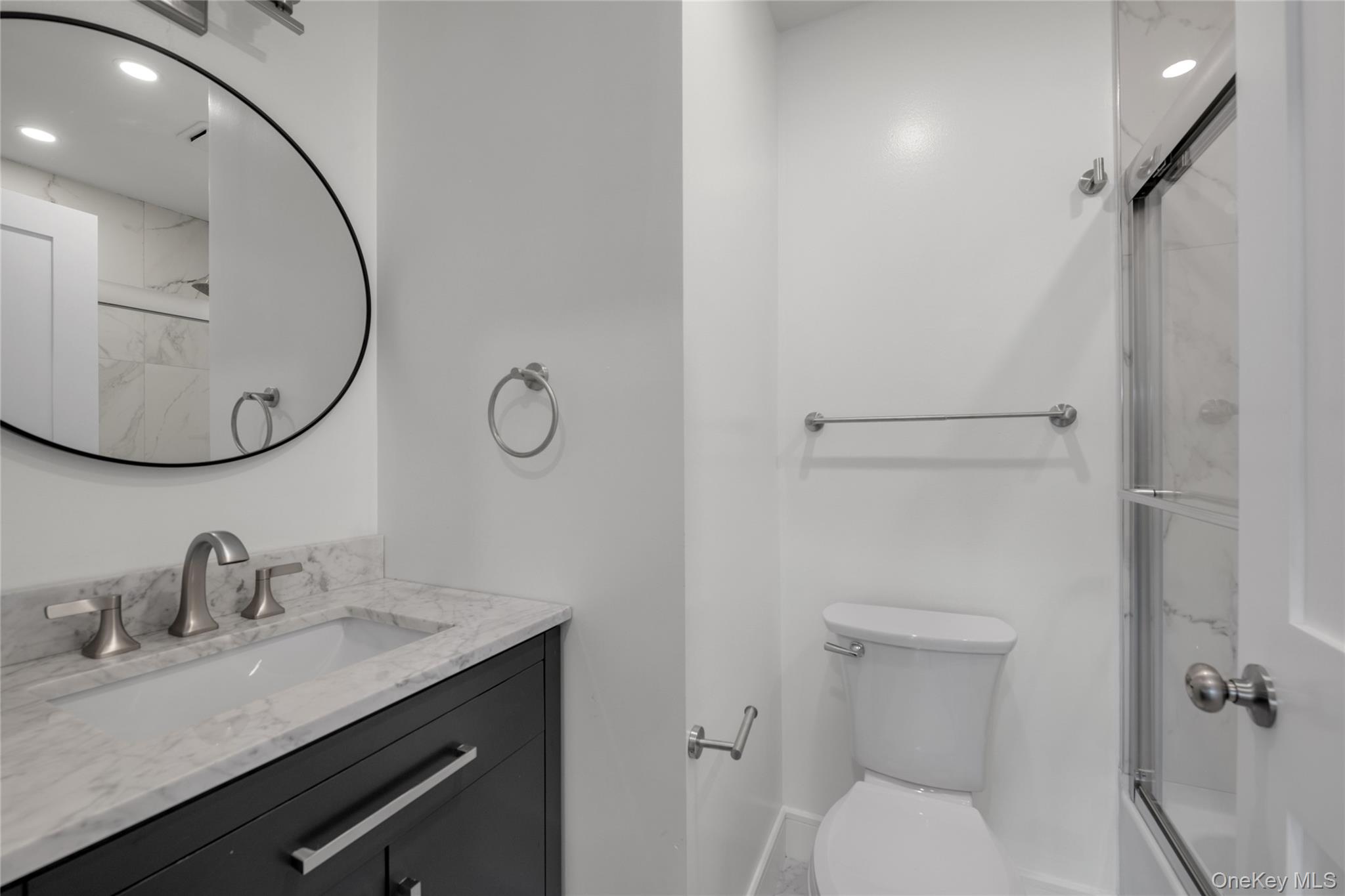 #18 photo, One Manhasset Avenue, Port Washington , NY 11050