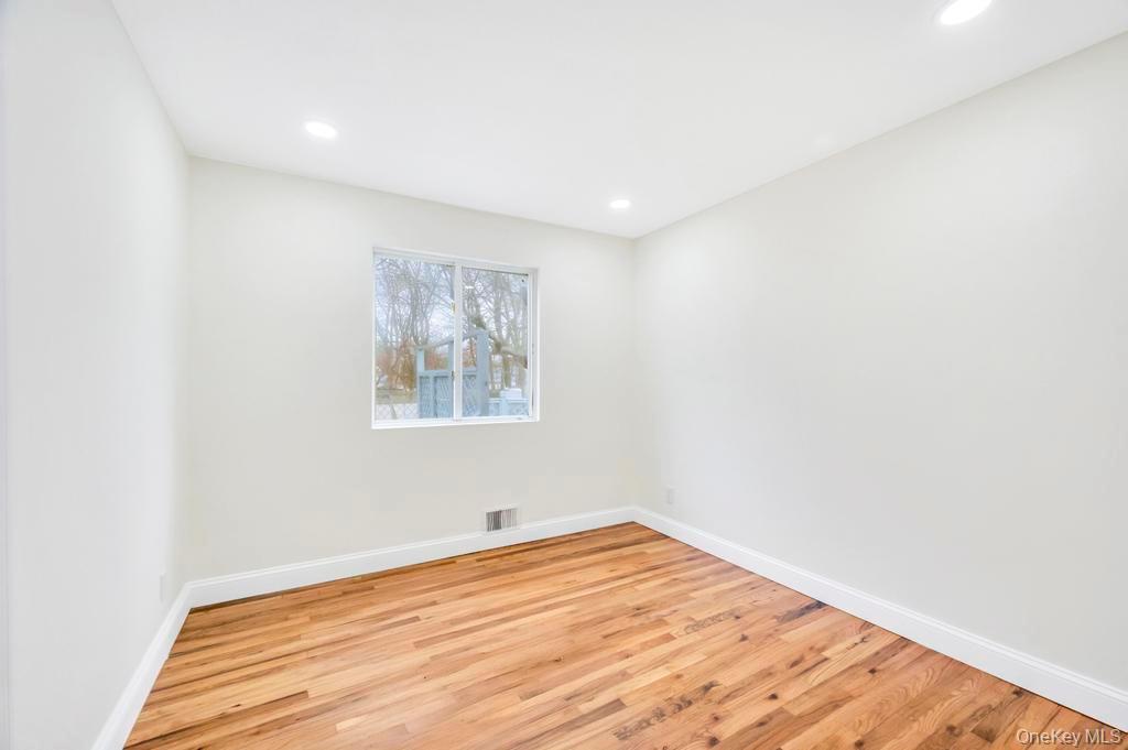 #12 photo, 169 Dovecote Lane, Central Islip , NY 11722