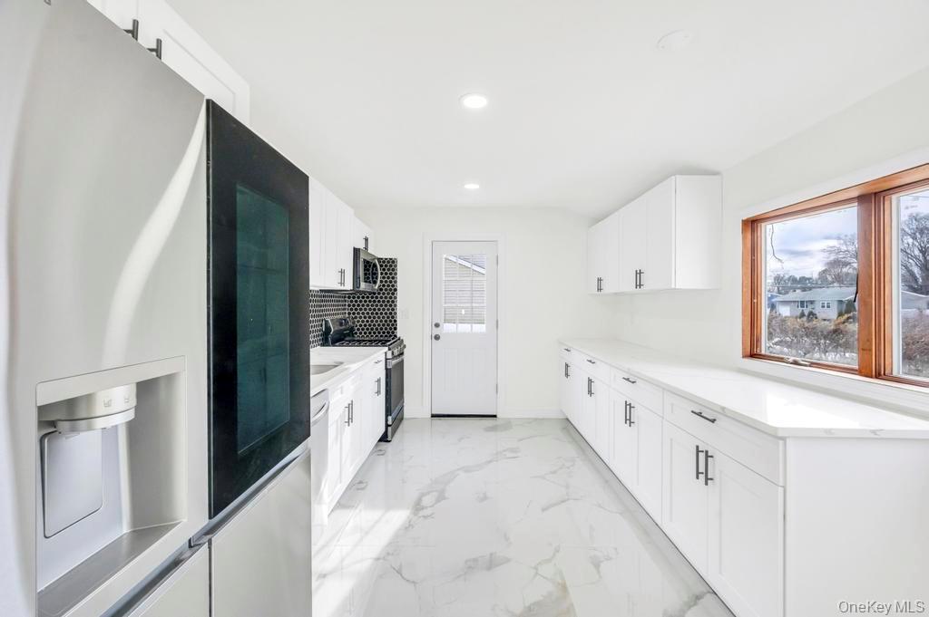 #6 photo, 169 Dovecote Lane, Central Islip , NY 11722