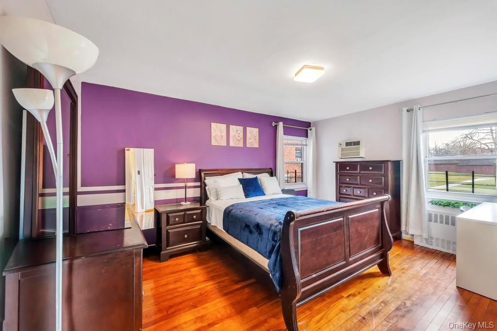 #13 photo, 196-72 69th Ave, Fresh Meadows , NY 11365