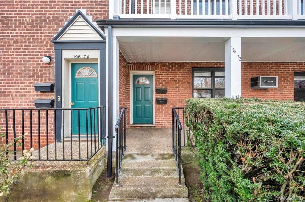 #3 photo, 196-72 69th Ave, Fresh Meadows , NY 11365