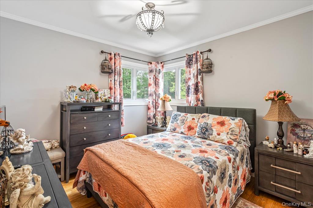 #17 photo, 264-47 Grand Central Parkway, Flushing , NY 11362