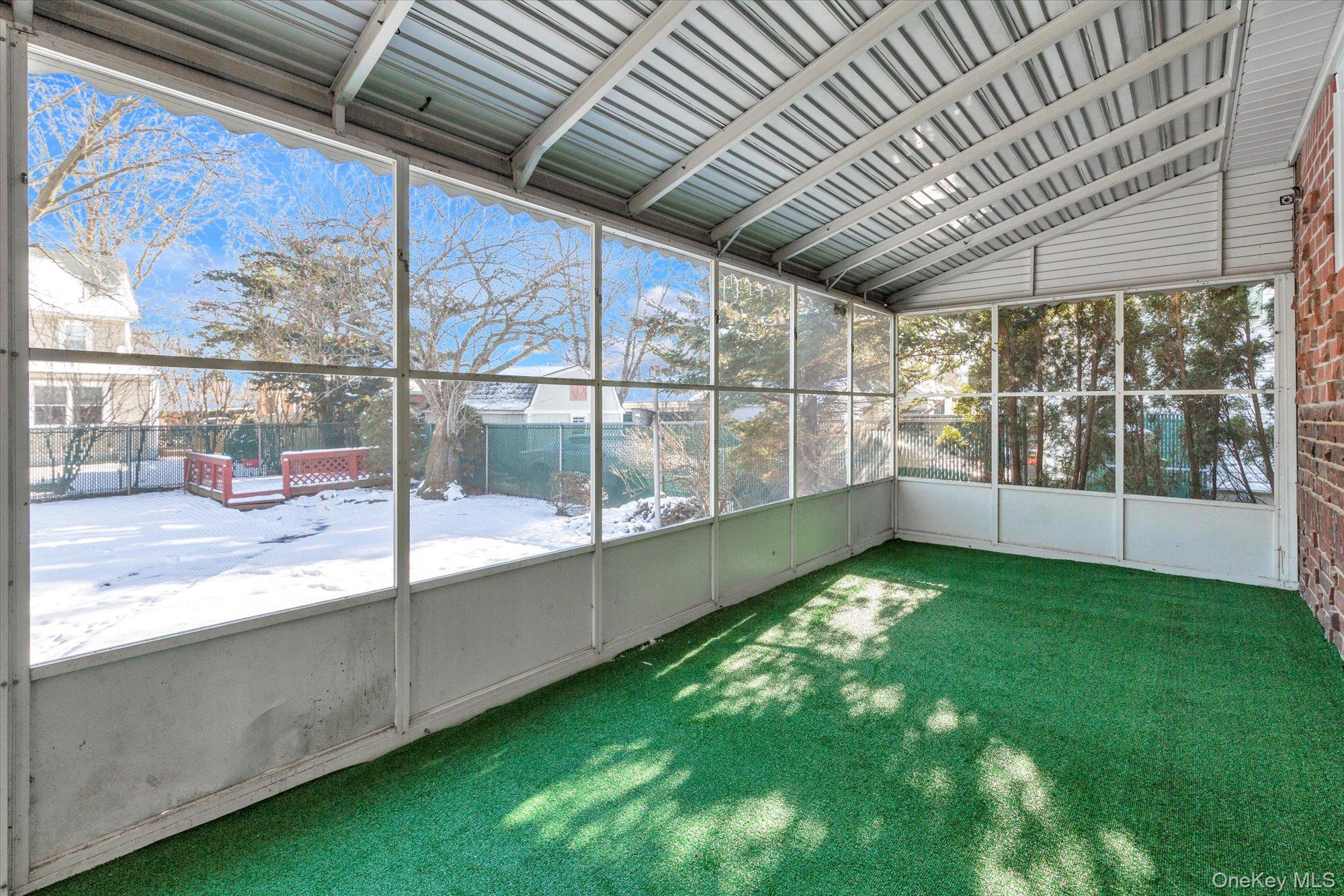 #12 photo, 246 Wellington Road, Mineola , NY 11501