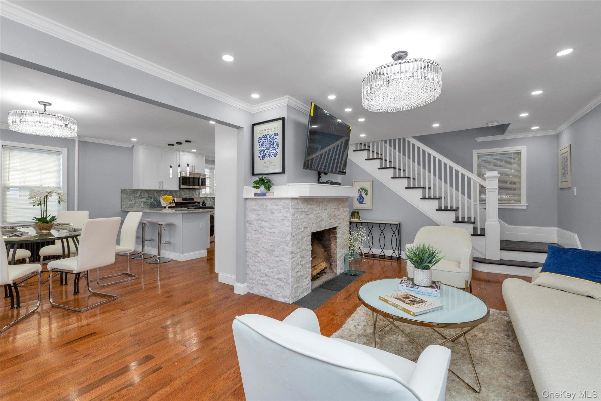 #3 photo, 246 Wellington Road, Mineola , NY 11501