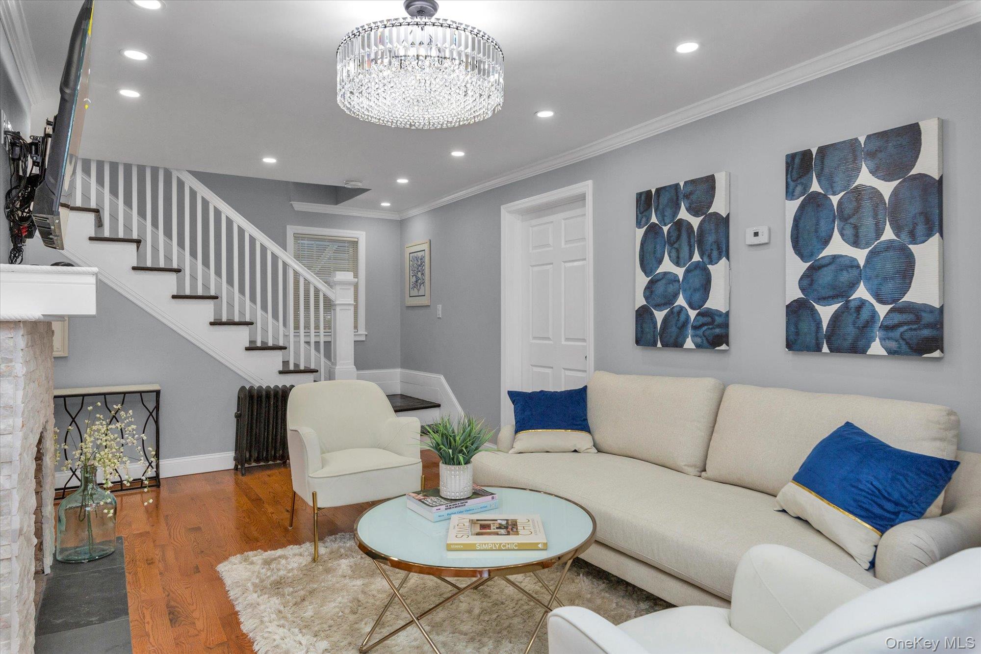 #4 photo, 246 Wellington Road, Mineola , NY 11501