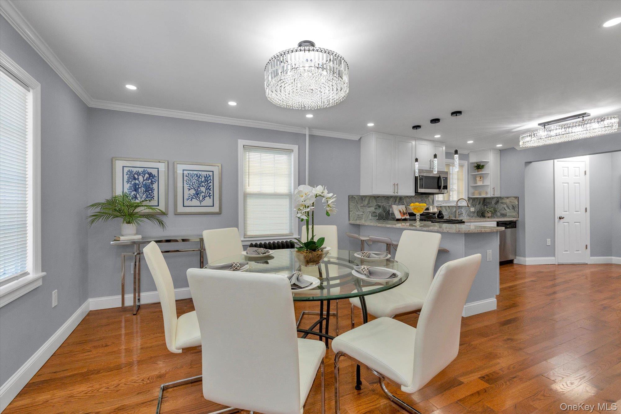 #7 photo, 246 Wellington Road, Mineola , NY 11501