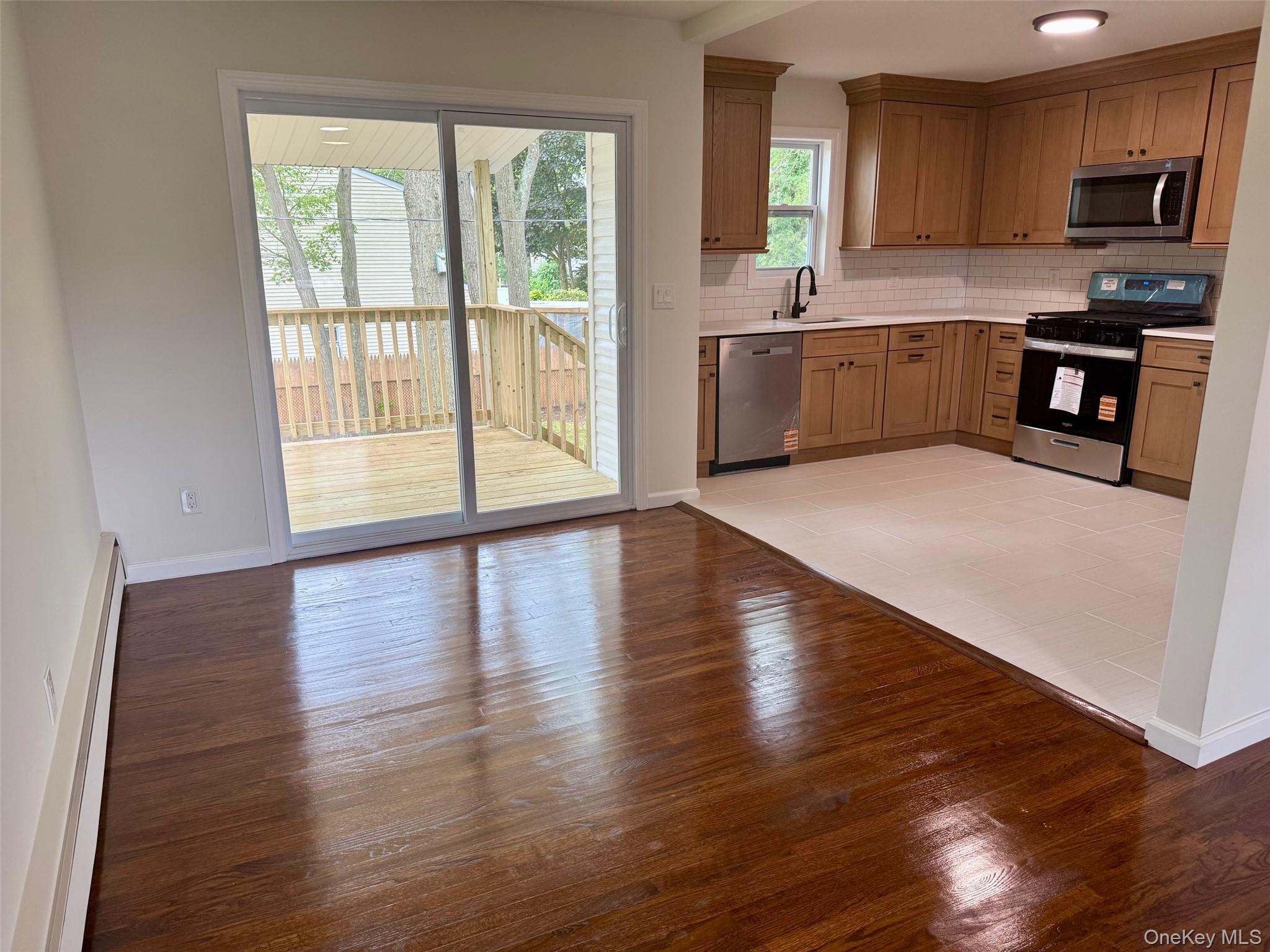 #4 photo, 30 7th Street, Holbrook , NY 11741