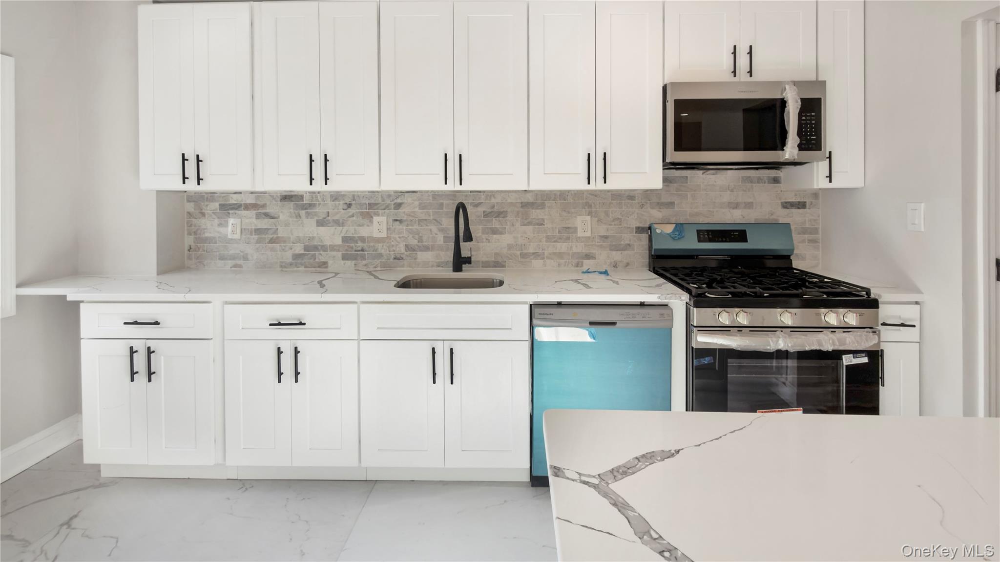 #17 photo, 330 Wortman Avenue, Brooklyn , NY 11207