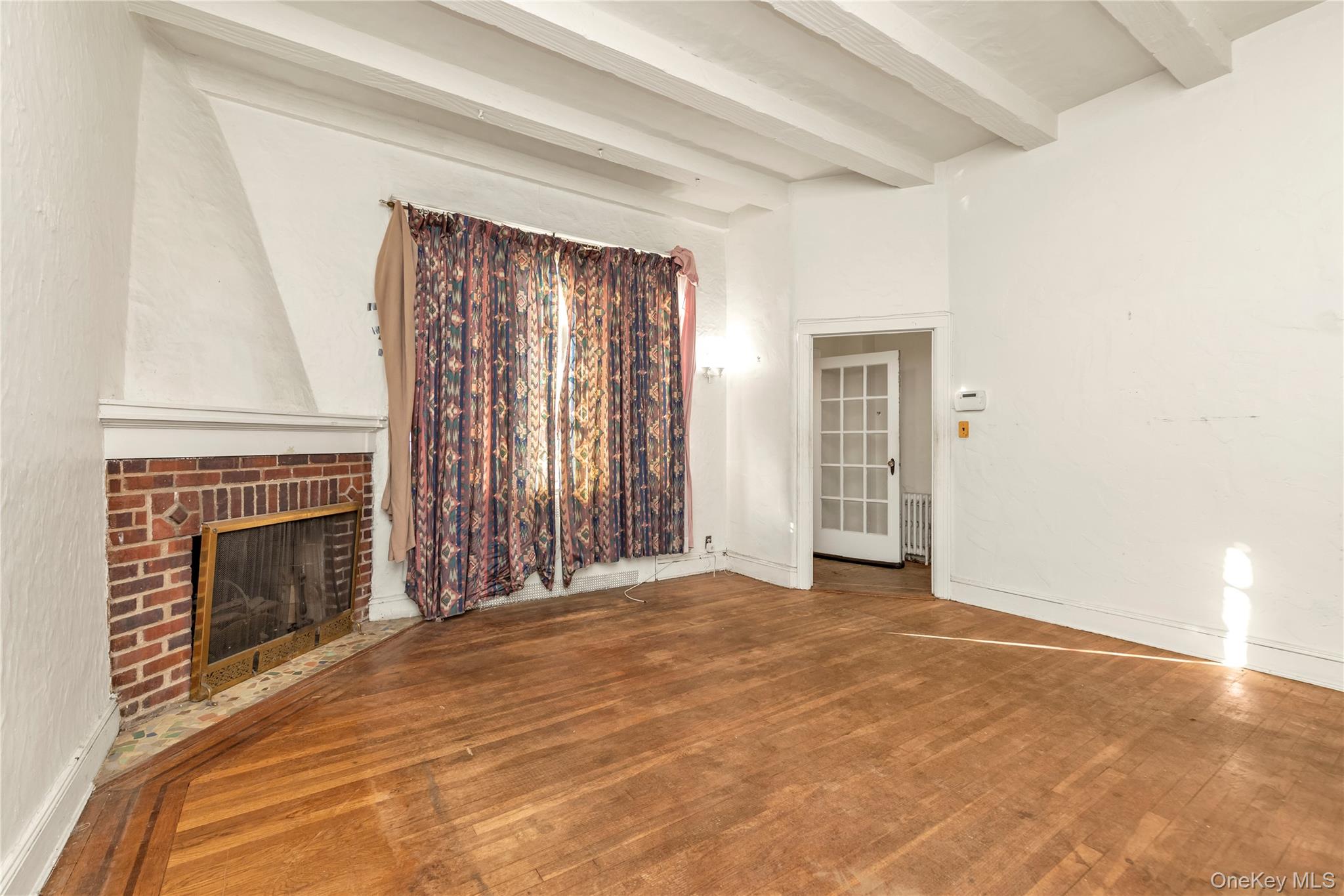 #4 photo, 141 05 59th Avenue, Flushing , NY 11355