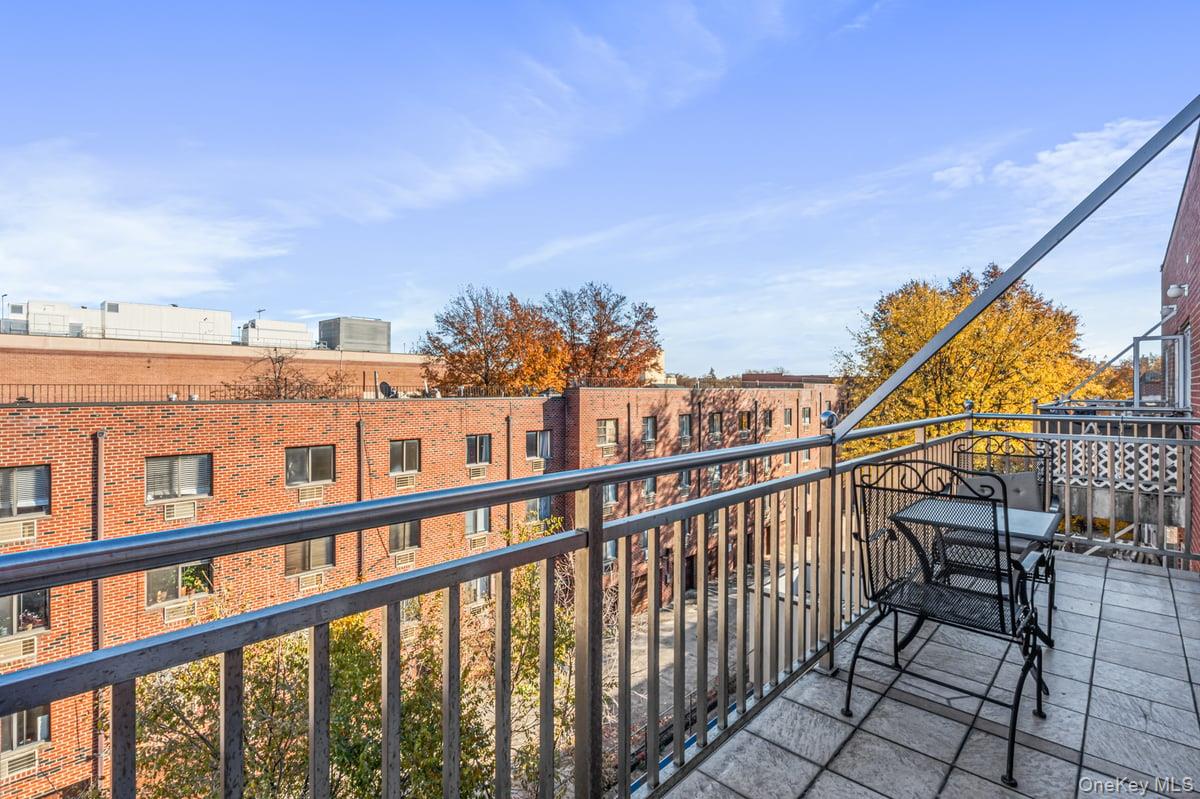 #19 photo, 71-33 162nd Street, Fresh Meadows , NY 11365