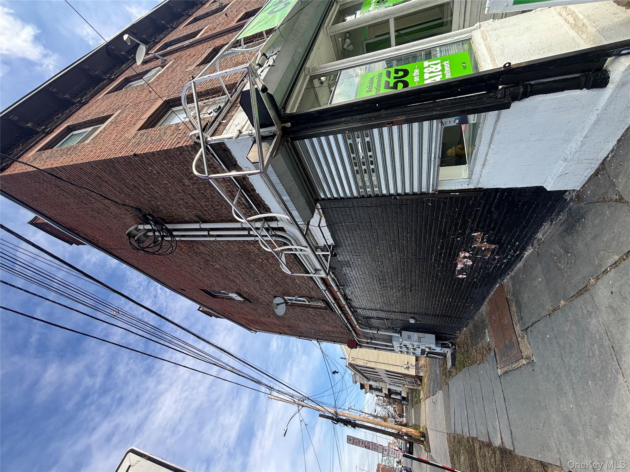 #4 photo, 212 Broadway, Newburgh , NY 12550