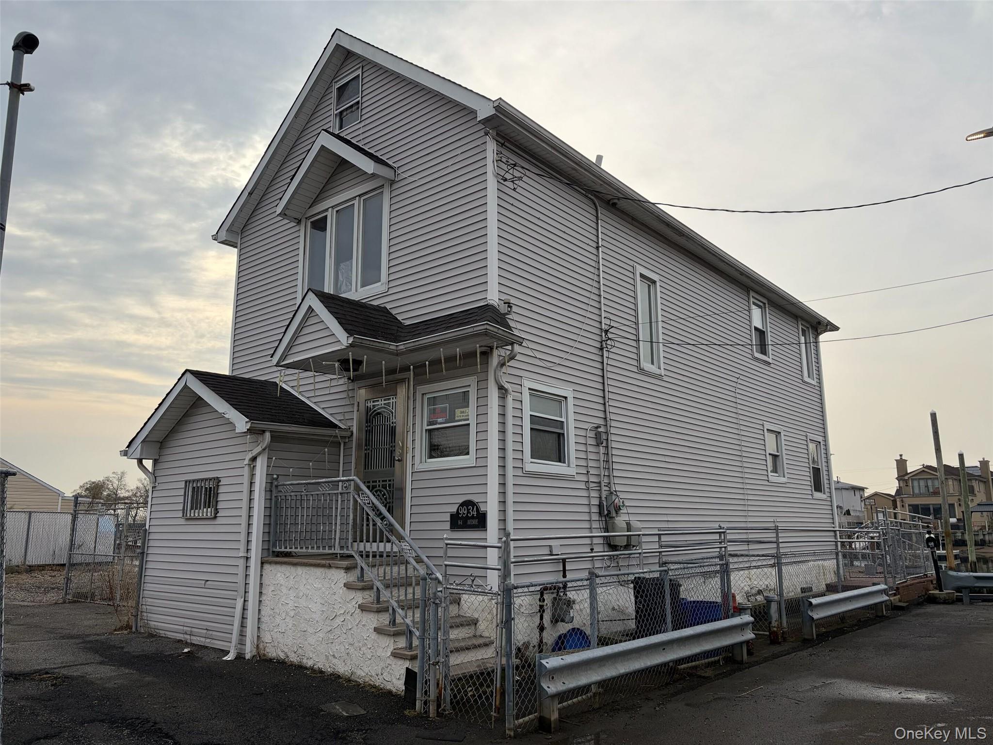 #2 photo, 9934 164th Avenue, Hamilton Beach , NY 11414