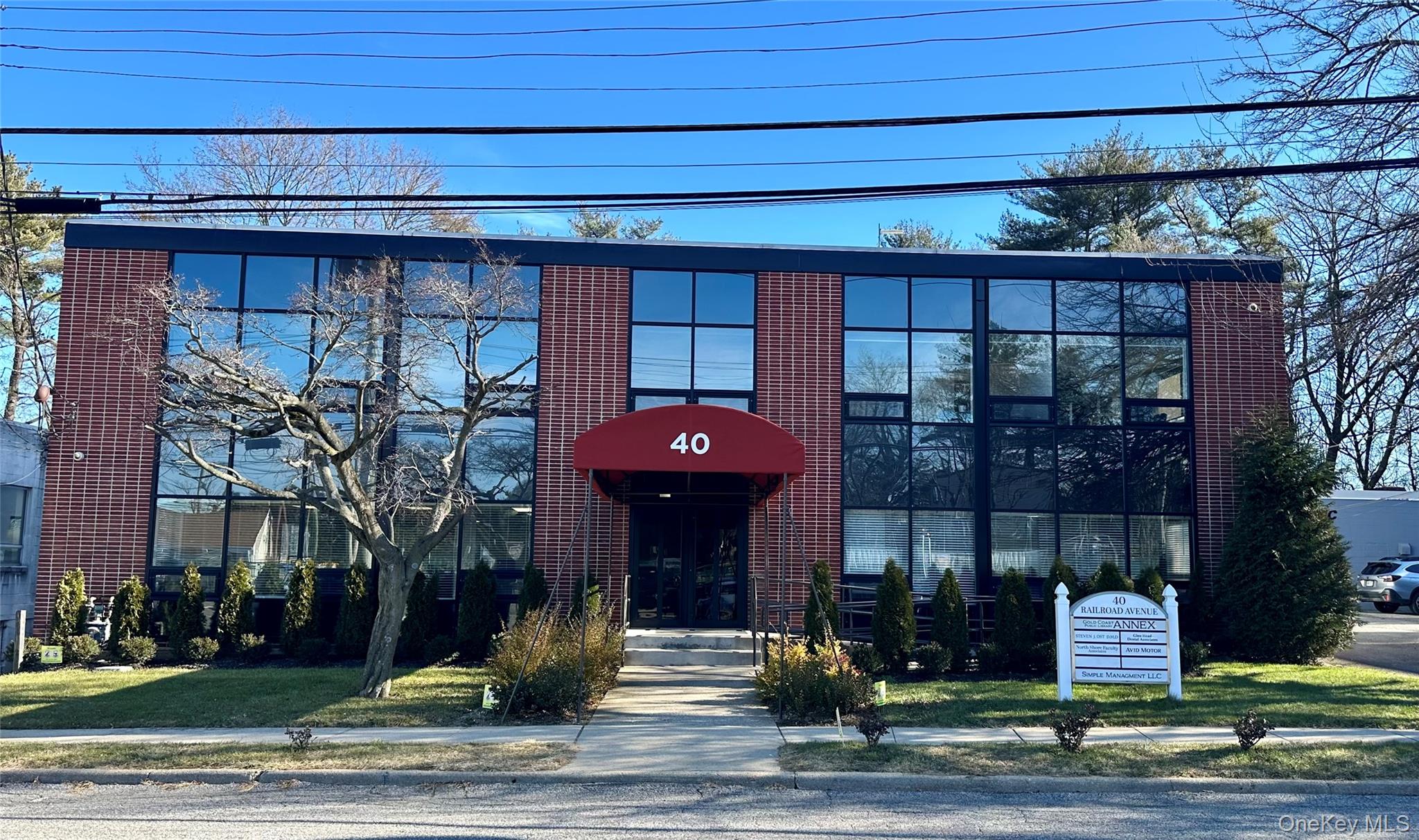 #1 photo, 40 Railroad Avenue, Нассау ‖ Glen Head , NY 11545