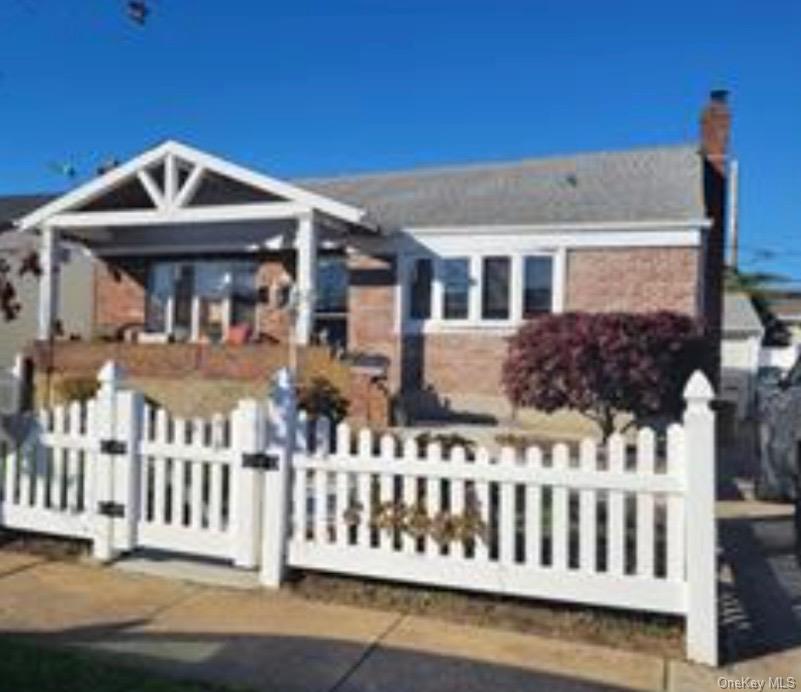 #5 photo, 68 New York Avenue, Freeport , NY 11520