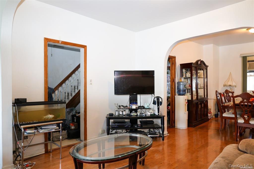 #19 photo, 8763 108th Street, Richmond Hill , NY 11418