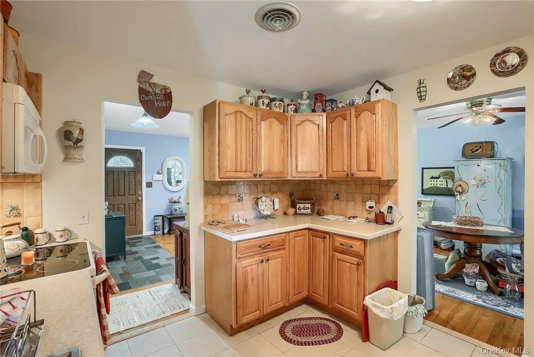 #11 photo, 16 Hamilton Drive, Hopewell Junction , NY 12533